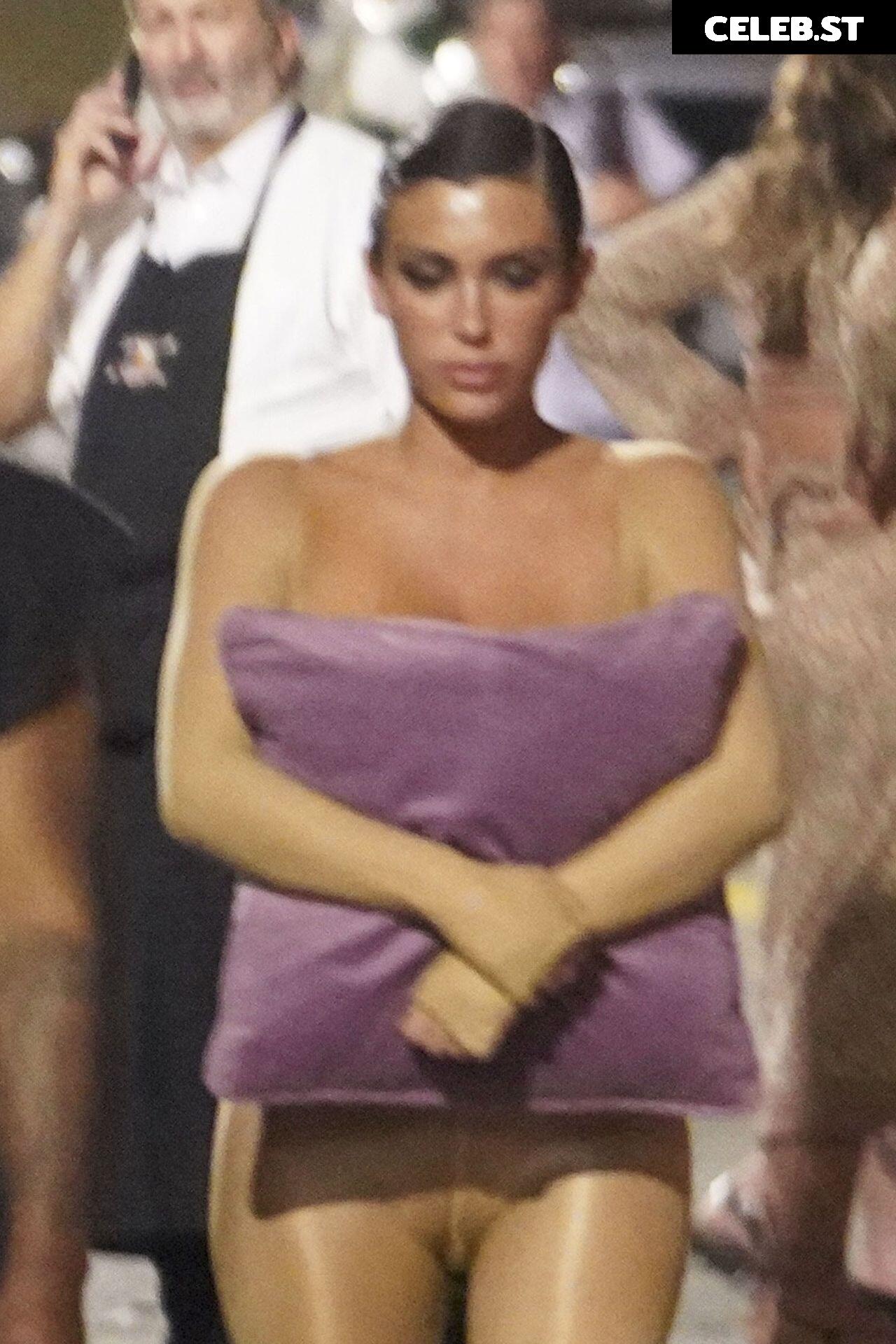 Bianca Censori Image 1731859