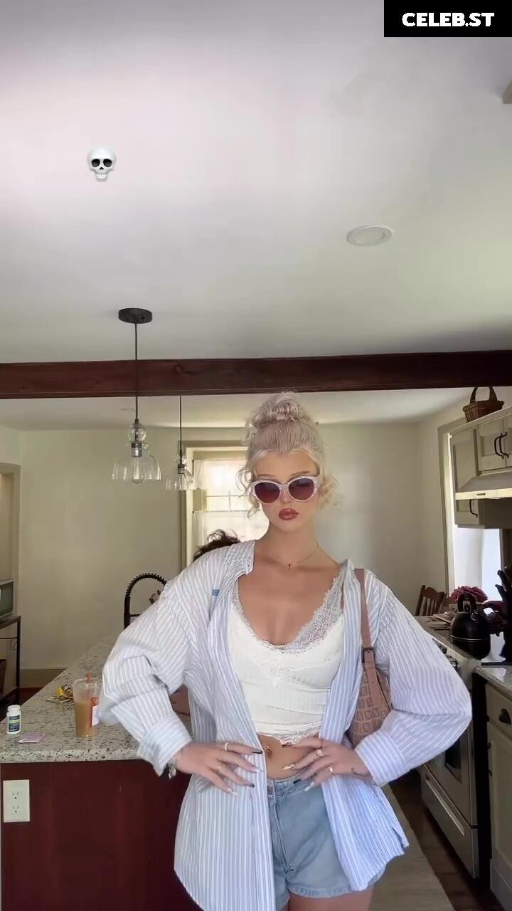 Loren Gray Image 1733679