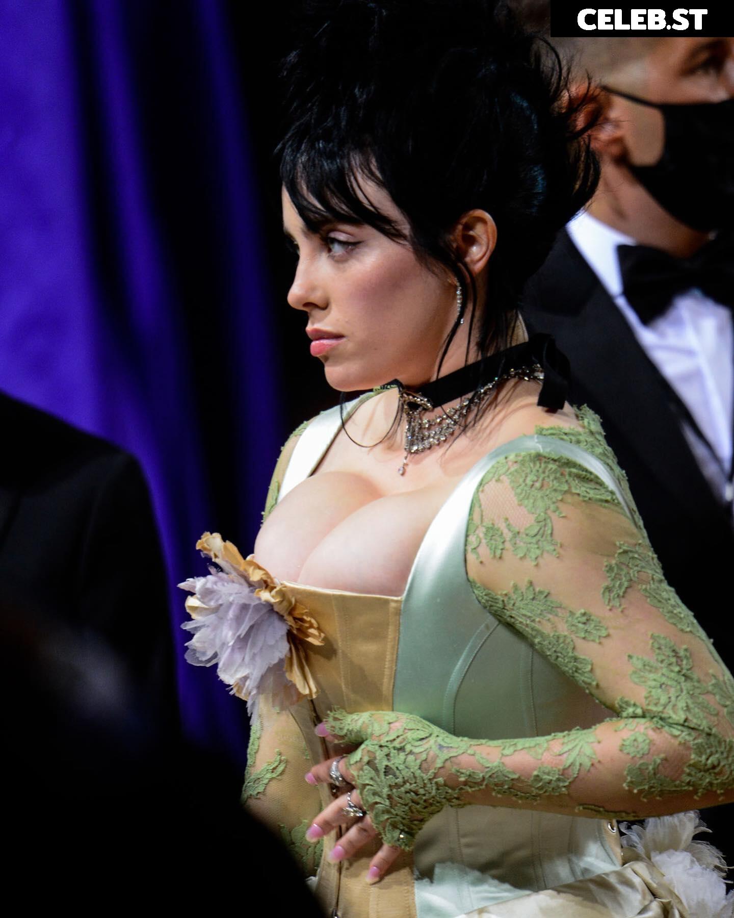 Billie Eilish Image 1730472