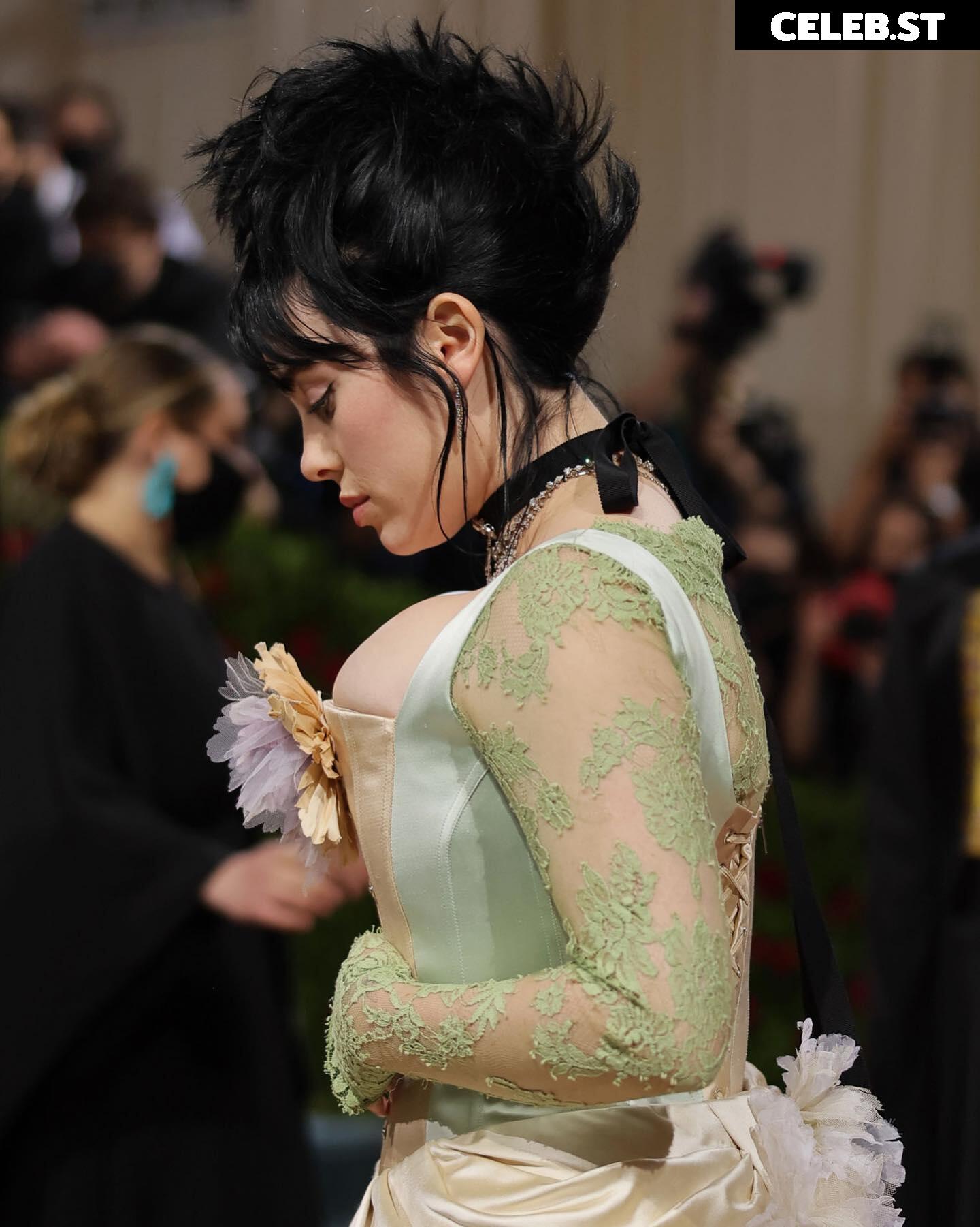 Billie Eilish Image 1730438