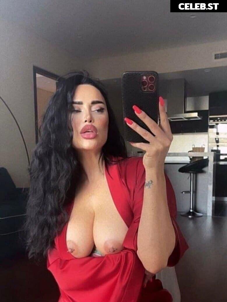 Nita Kuzmina Image 17300362