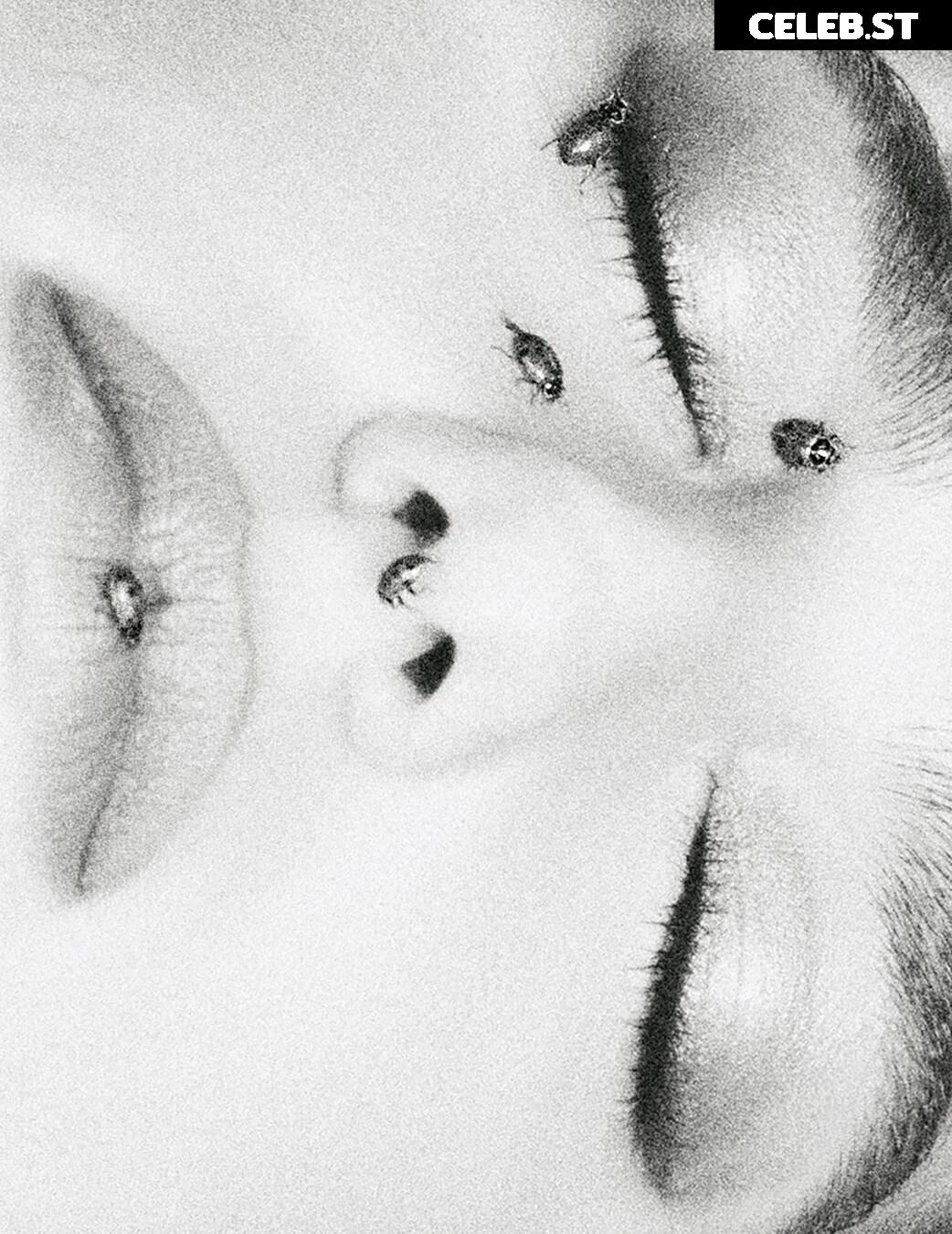 Dua Lipa Image 1730329