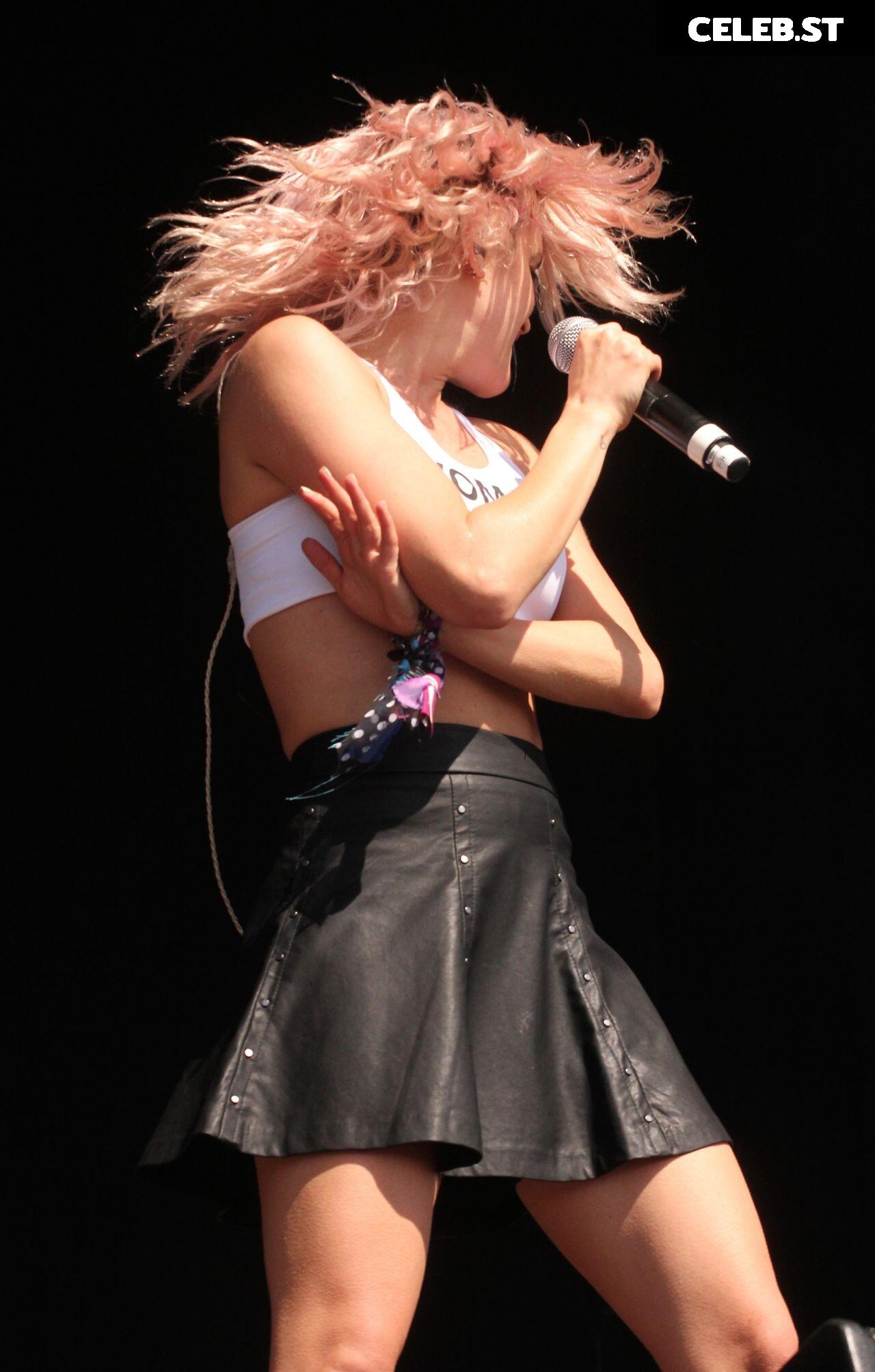 Ashley Roberts Image 1739239