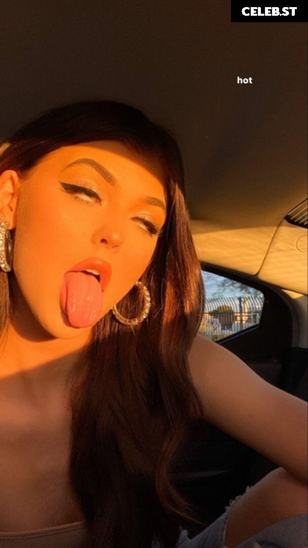 Loren Gray Image 1739222