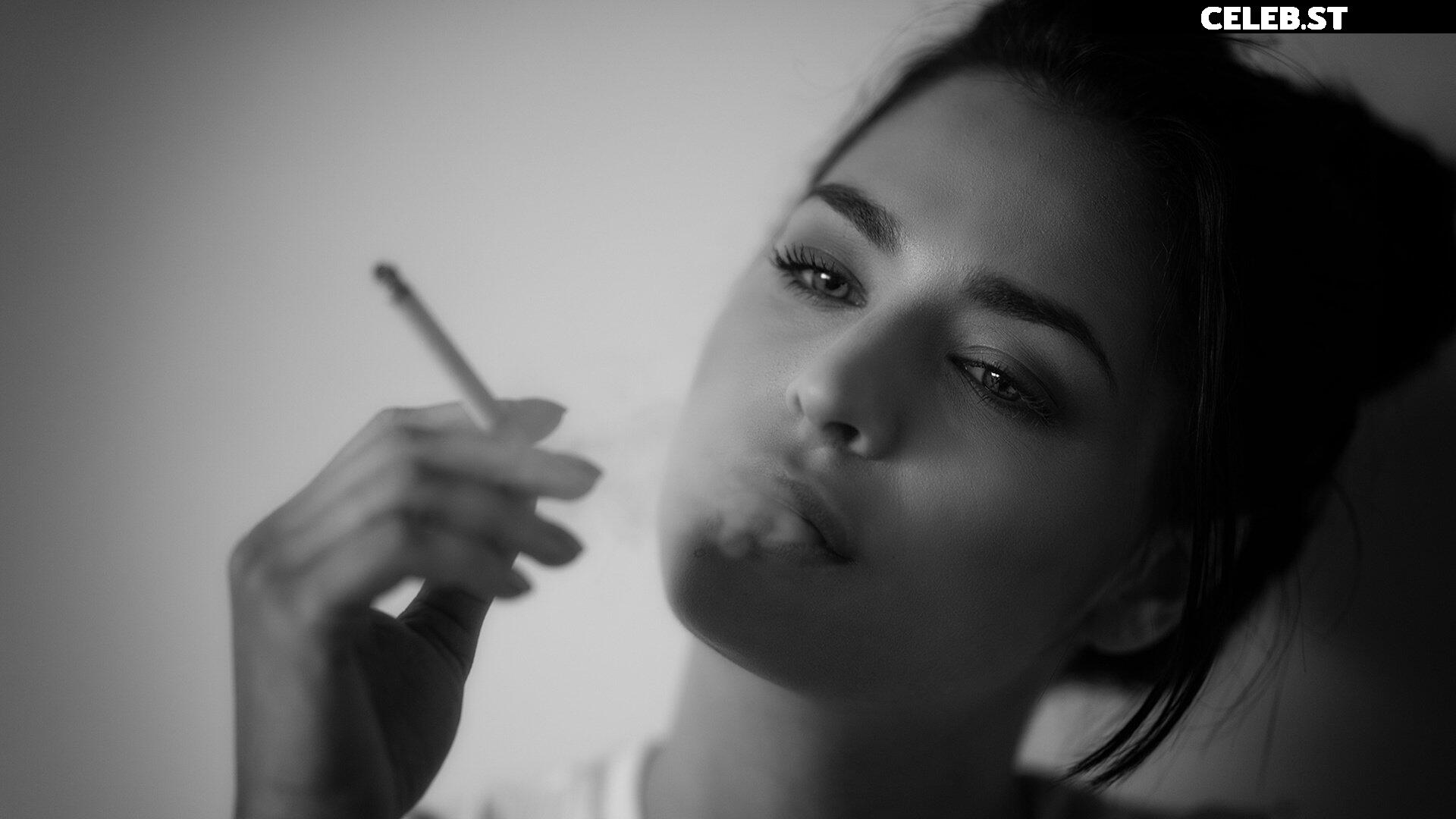 Amira Aly / Pocher Image 1738432