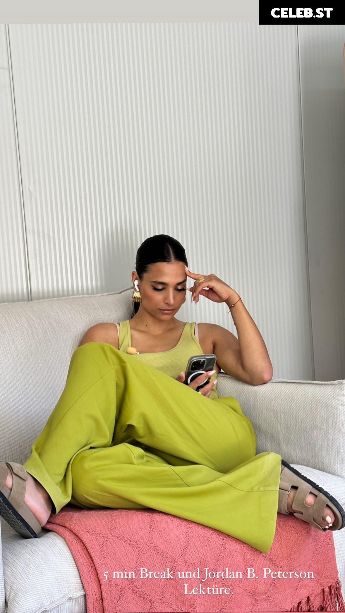 Amira Aly / Pocher Image 1738631