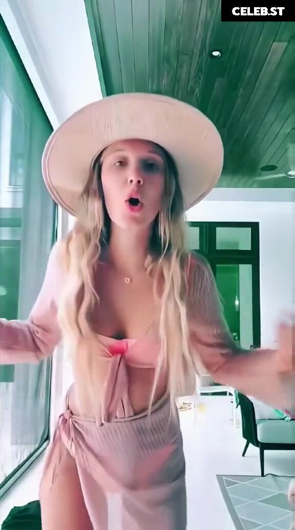 Millie Bobby Brown Image 1738353