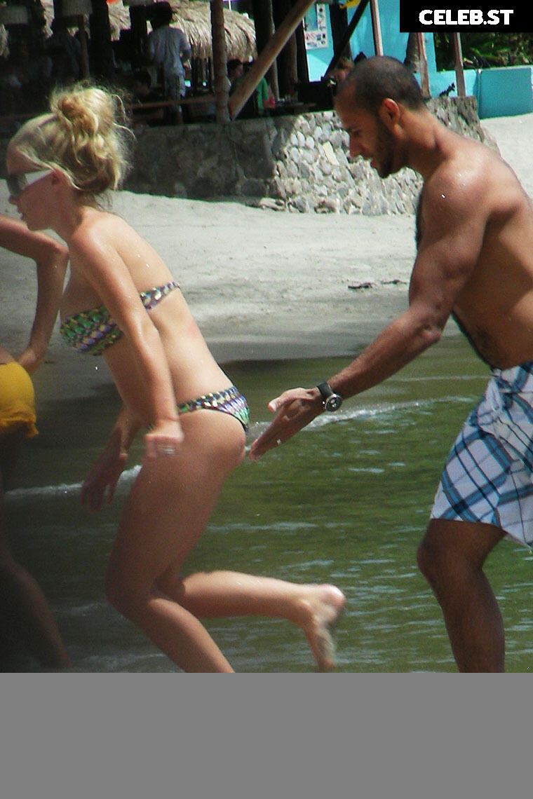 Kendra Wilkinson Image 1738207