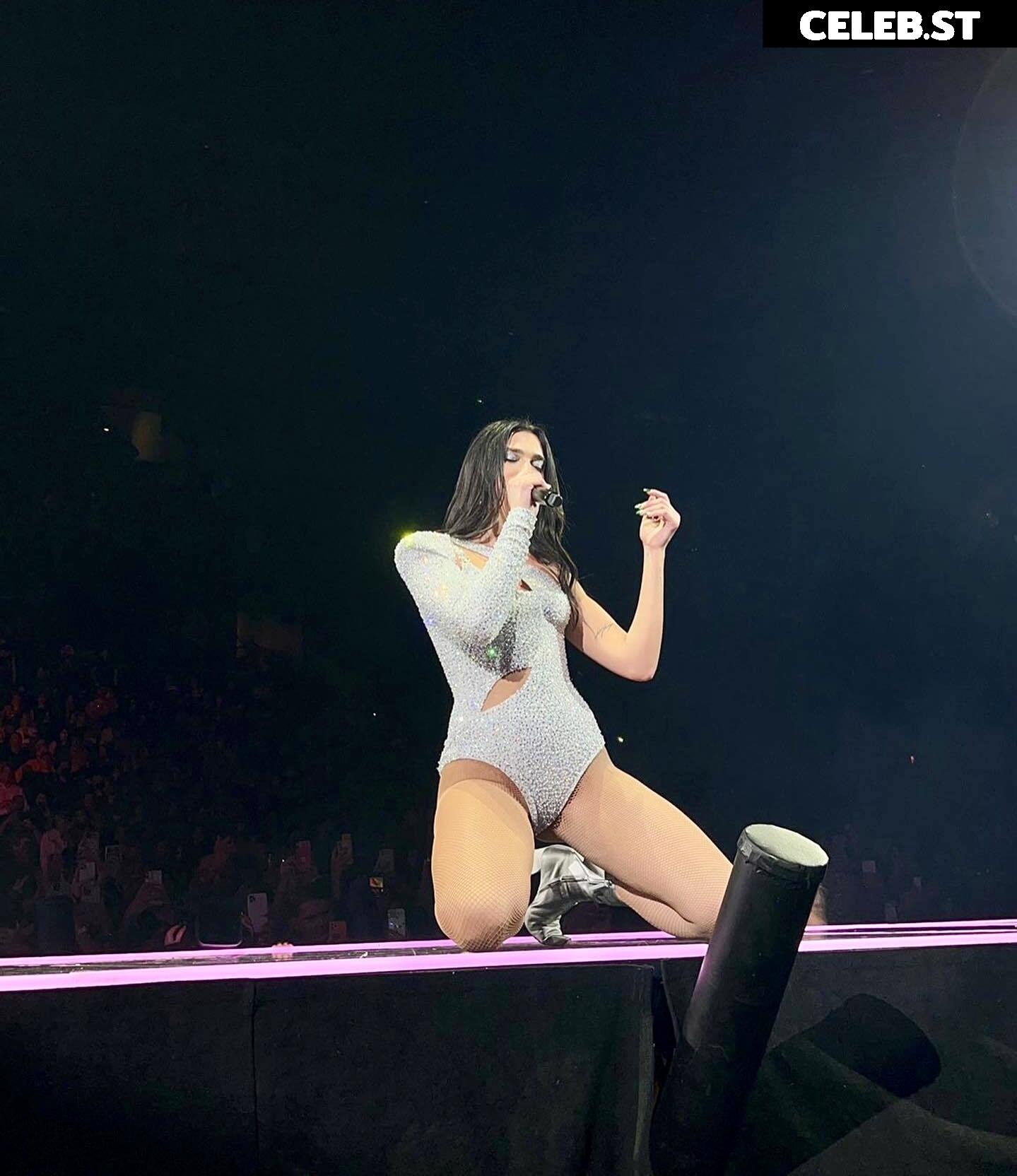 Dua Lipa Image 1726642