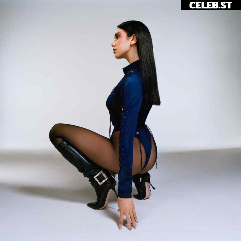 Dua Lipa Image 1727255