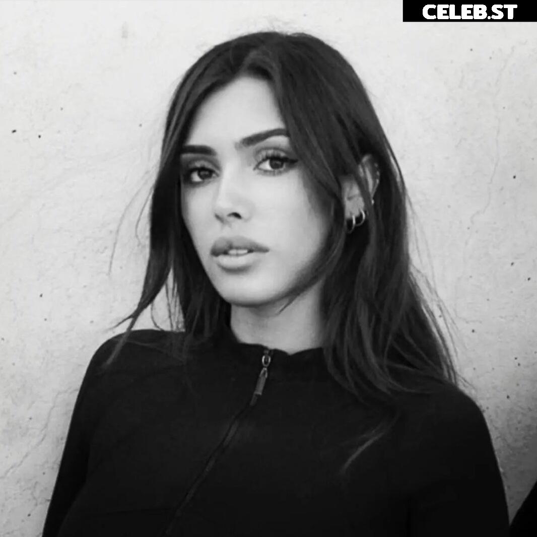 Bianca Censori Image 1729754