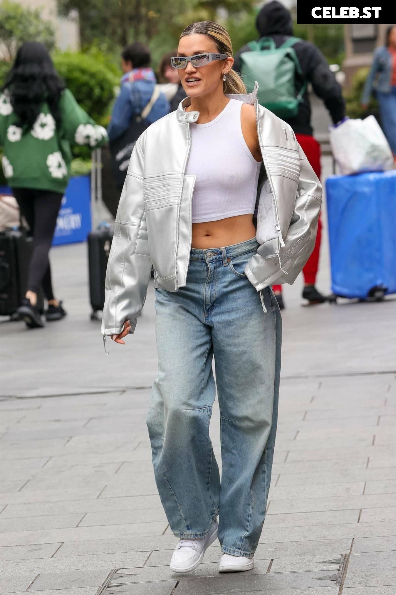 Ashley Roberts Image 1729735