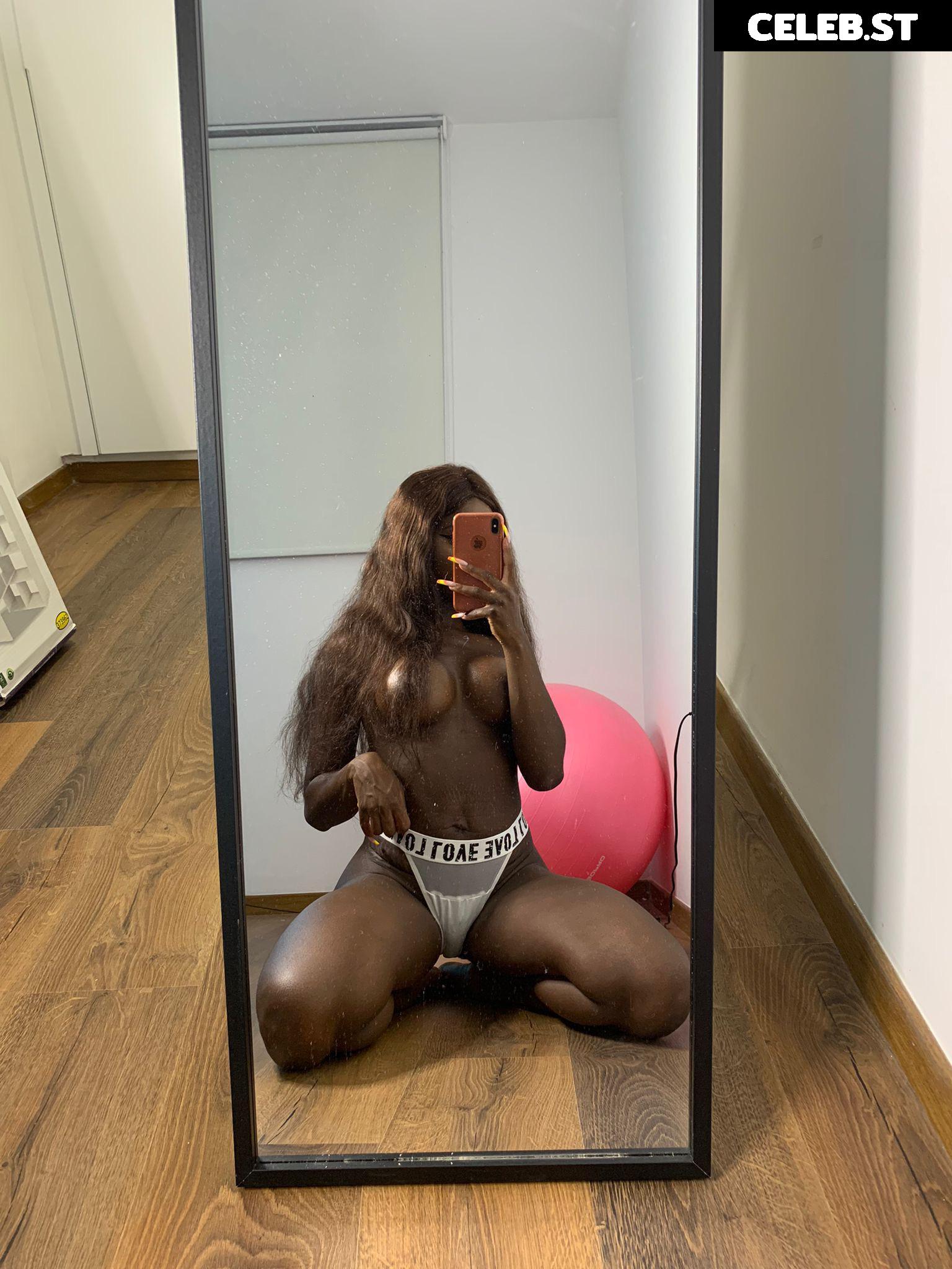 sarah-brown aka blackfoxxy Image 17297379