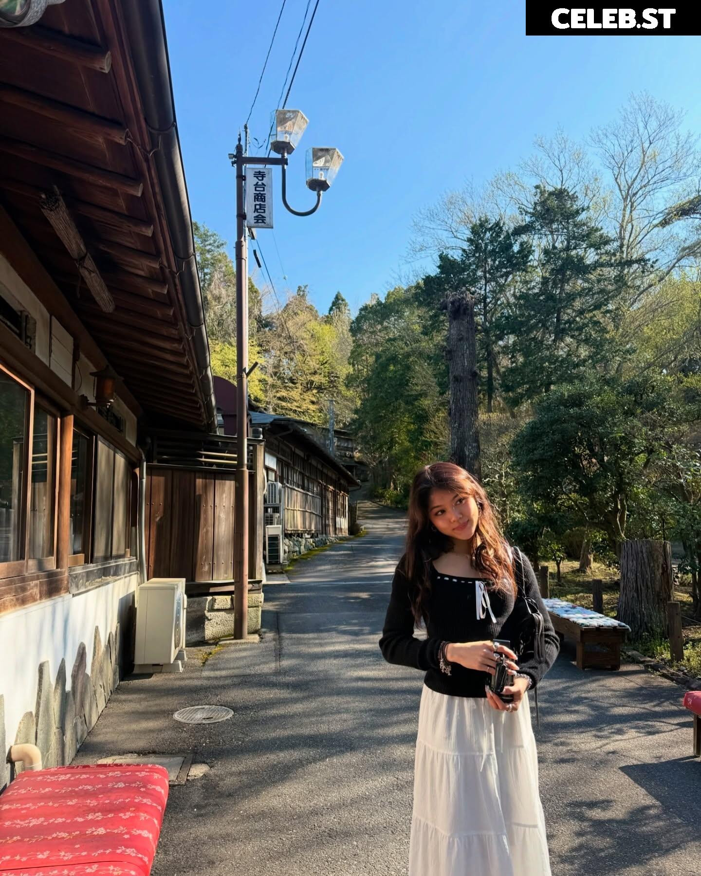 Momona Tamada Image 17285527