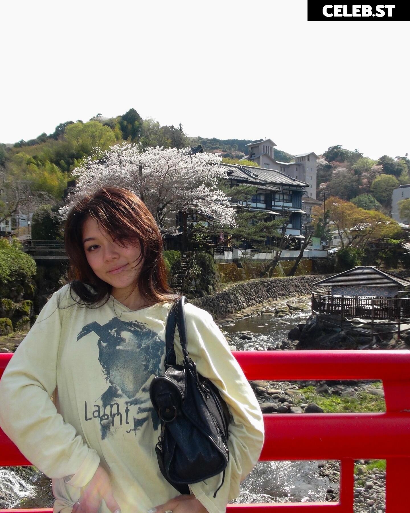 Momona Tamada Image 17285503