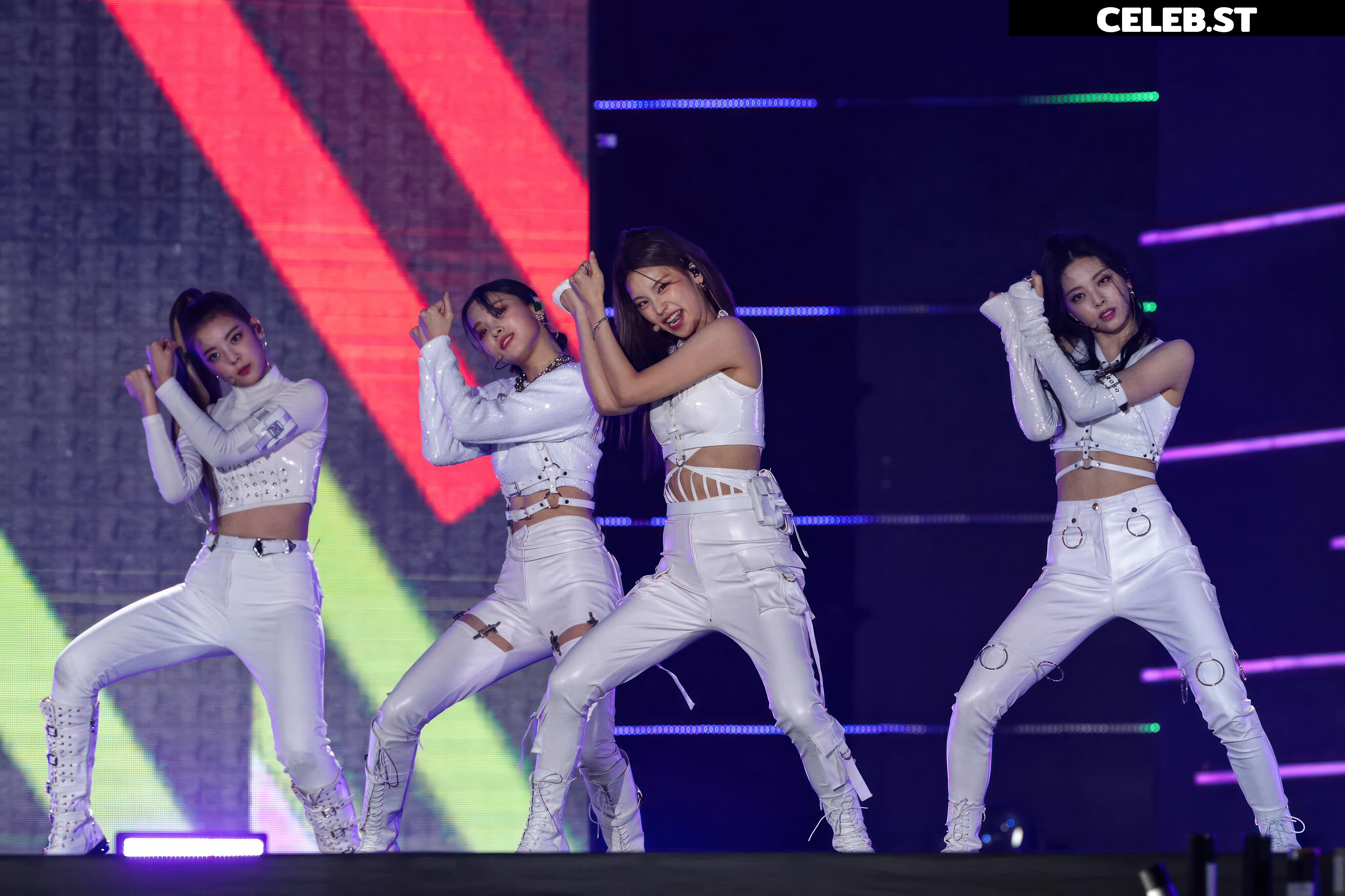 Yuna - ITZY (유나, Shin Yu Na) Image 17285505