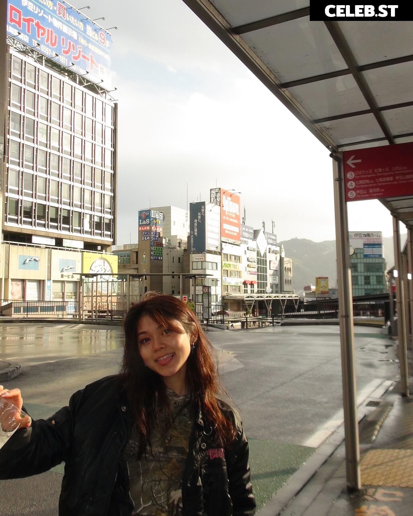 Momona Tamada Image 17285644