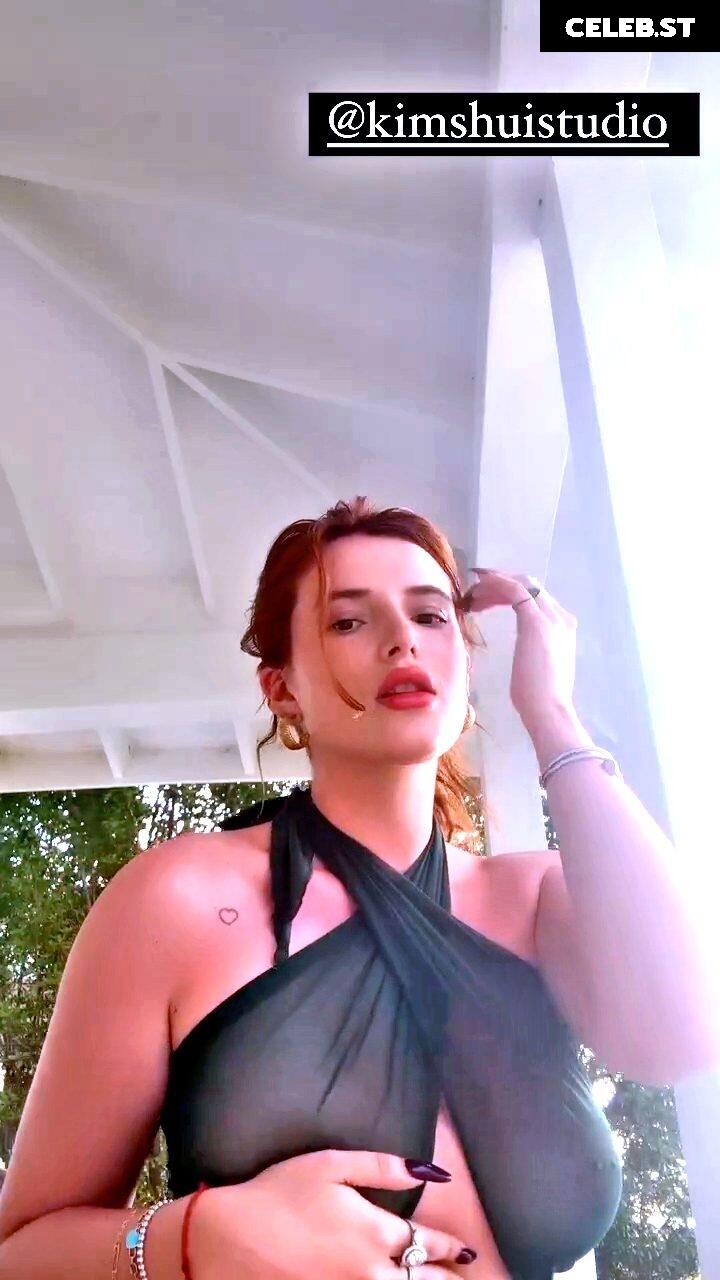 Bella Thorne Image 1728186