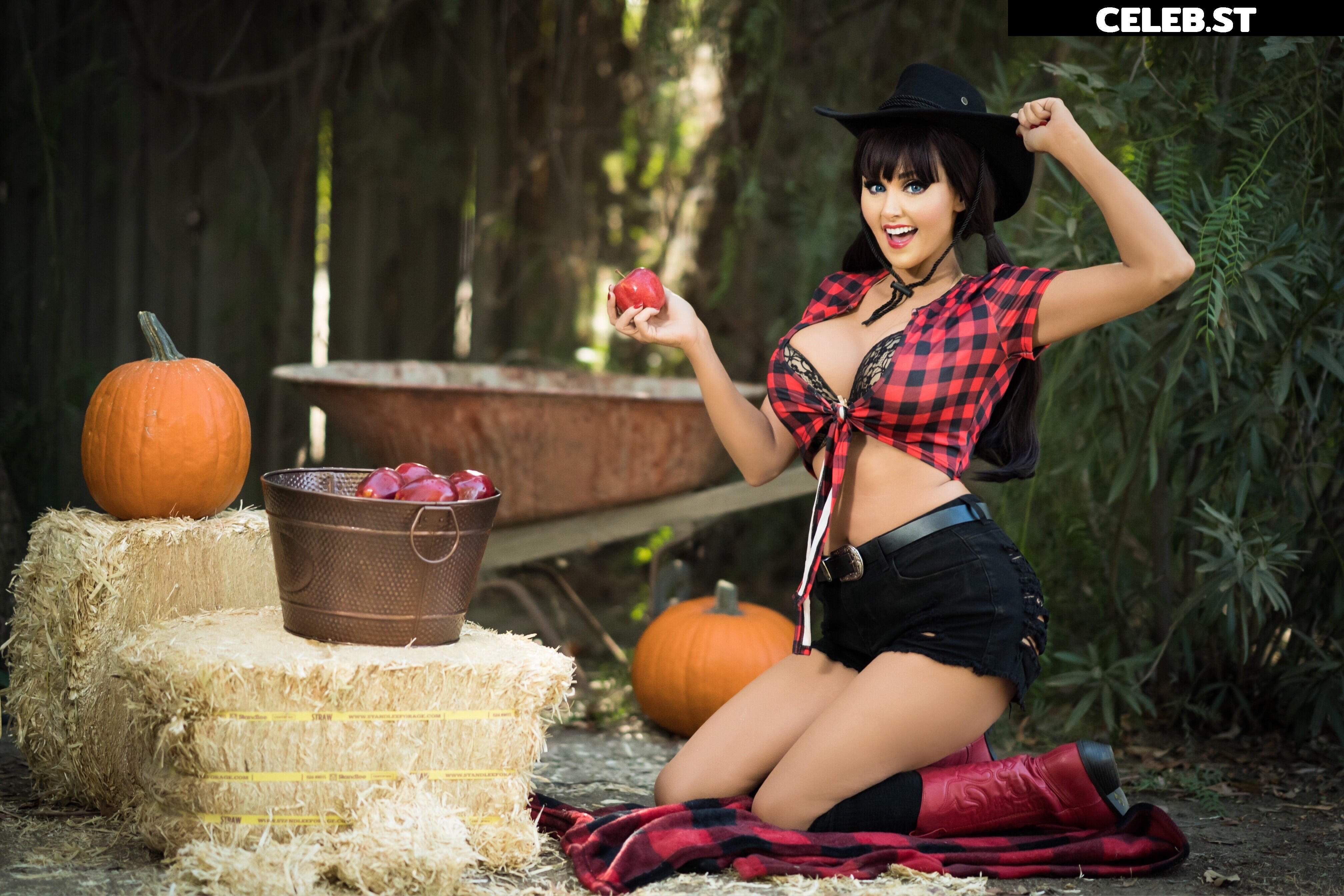 Angie Griffin Image 1706827