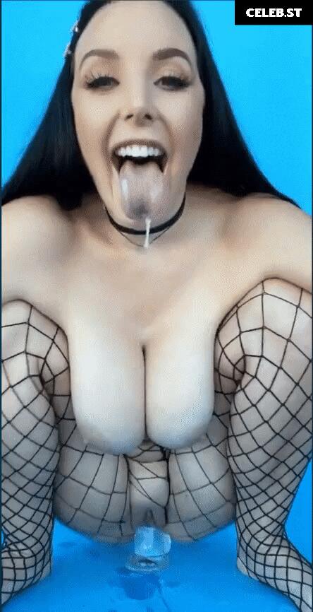 Angela White Image 1095169