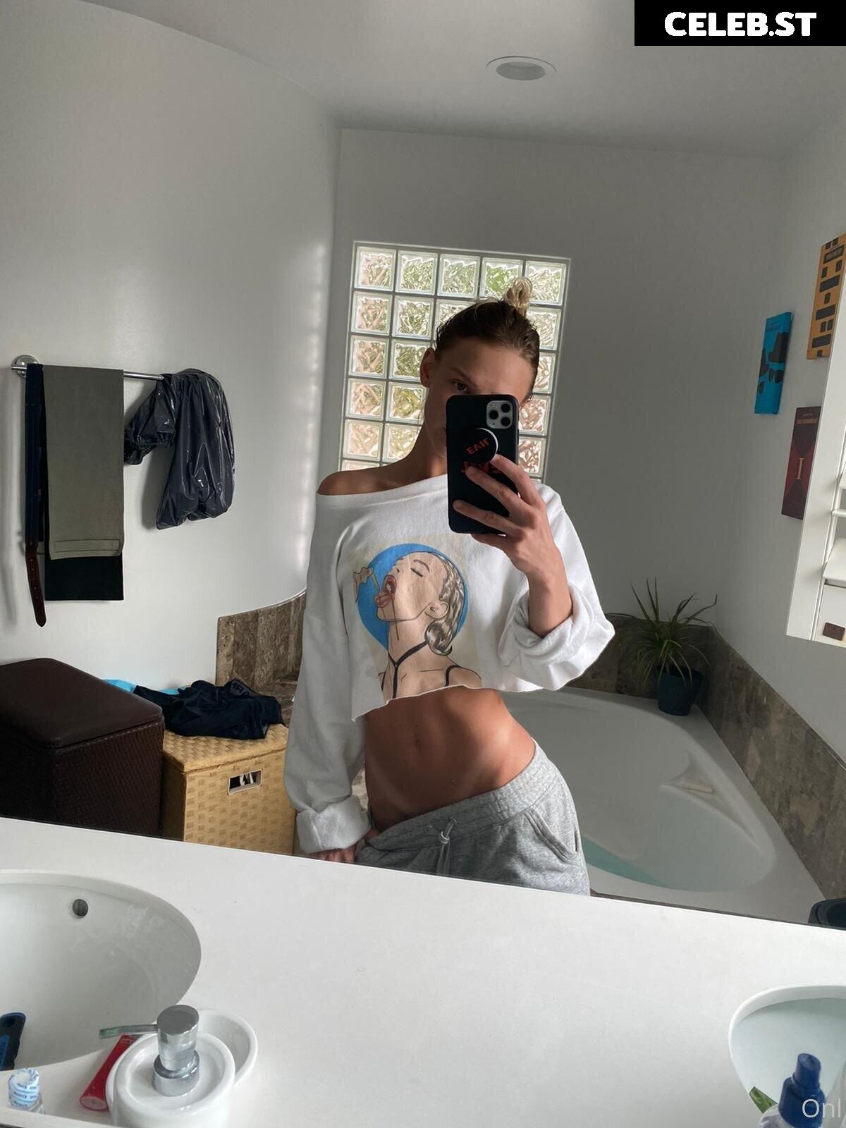 Emma Hix / emmahixofficial Image 10952233