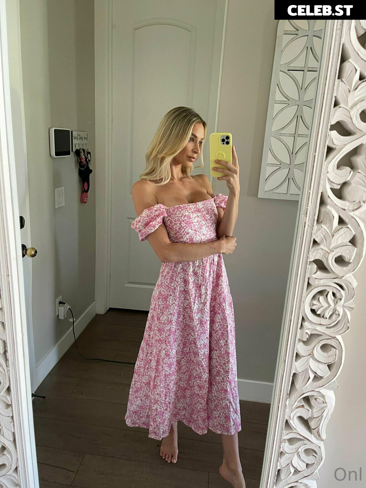 Emma Hix / emmahixofficial Image 10967330