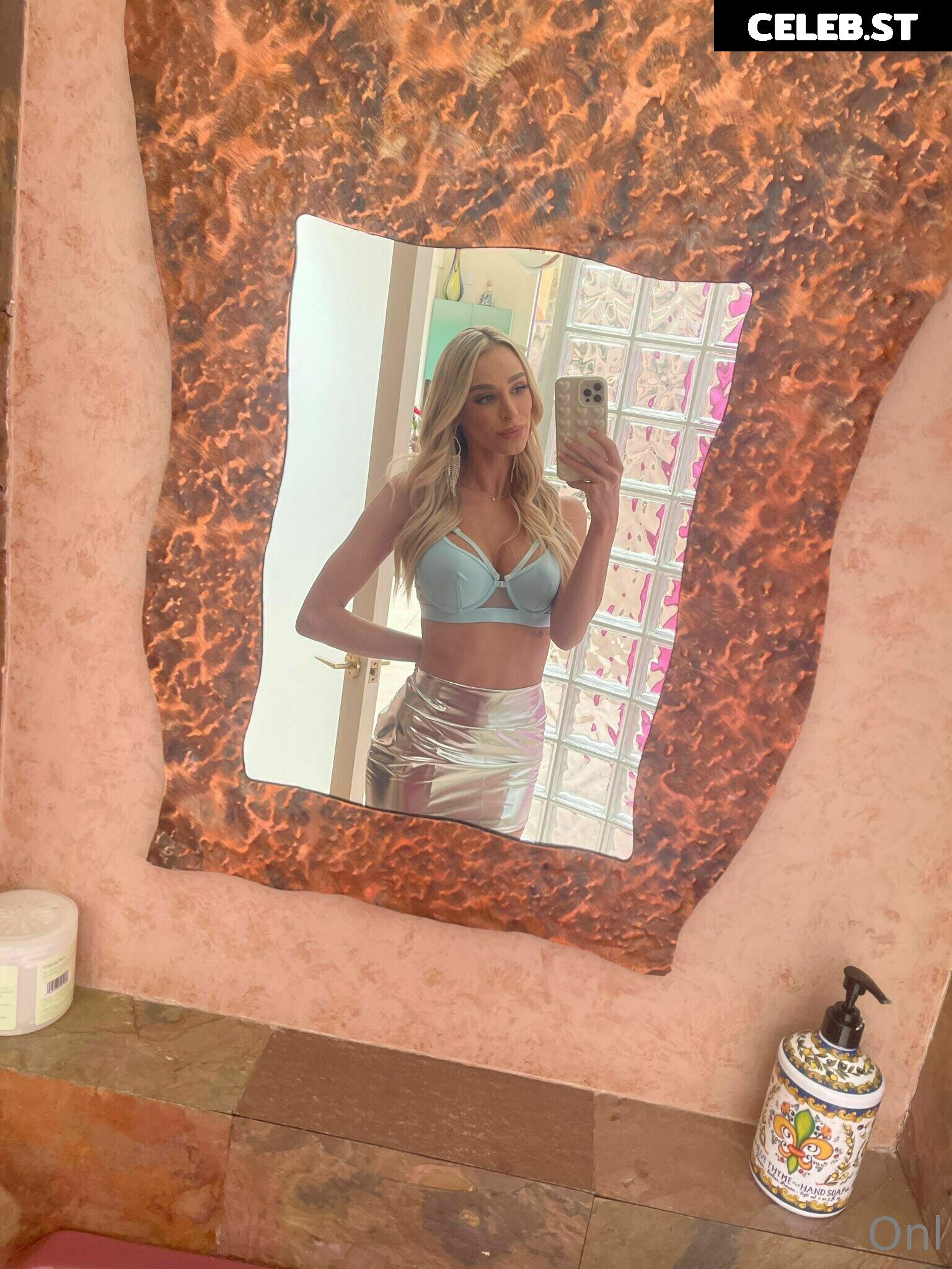 Emma Hix / emmahixofficial Image 10962906