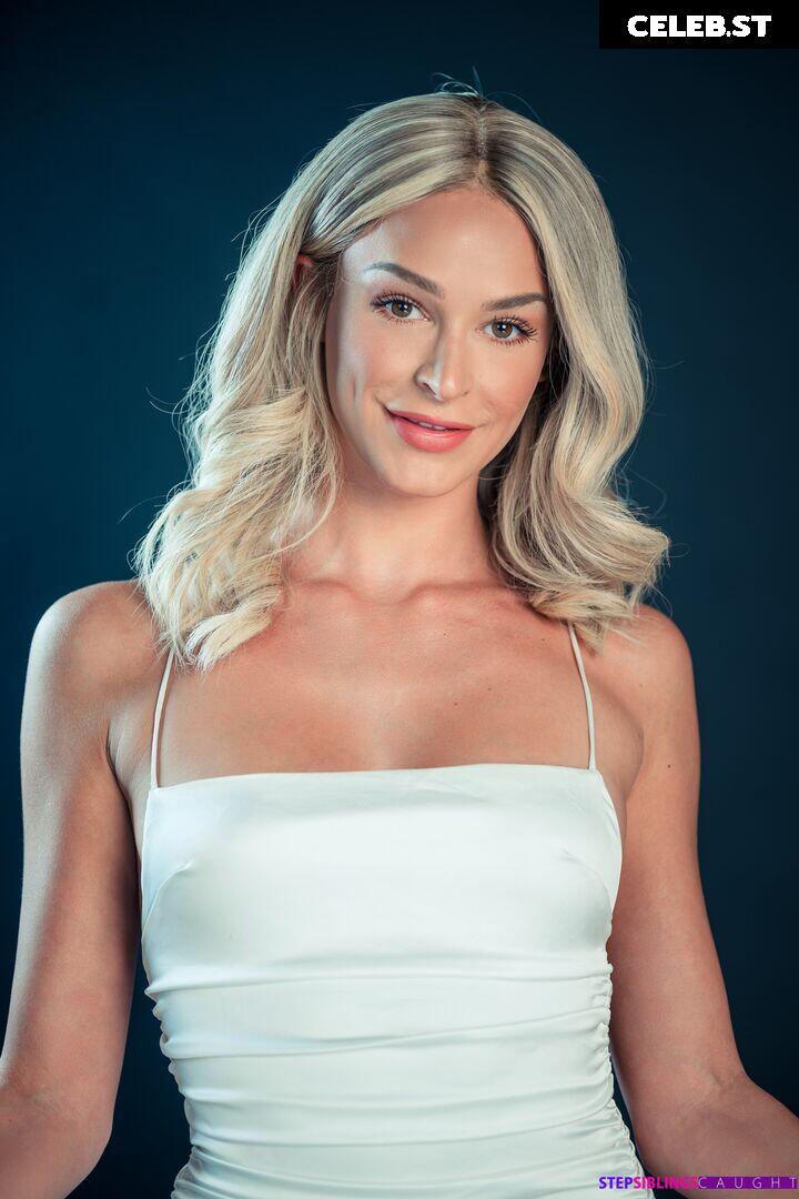 Emma Hix / emmahixofficial Image 10975654