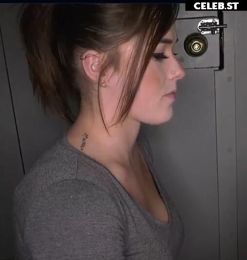 Gloryhole Swallow Image 10943427