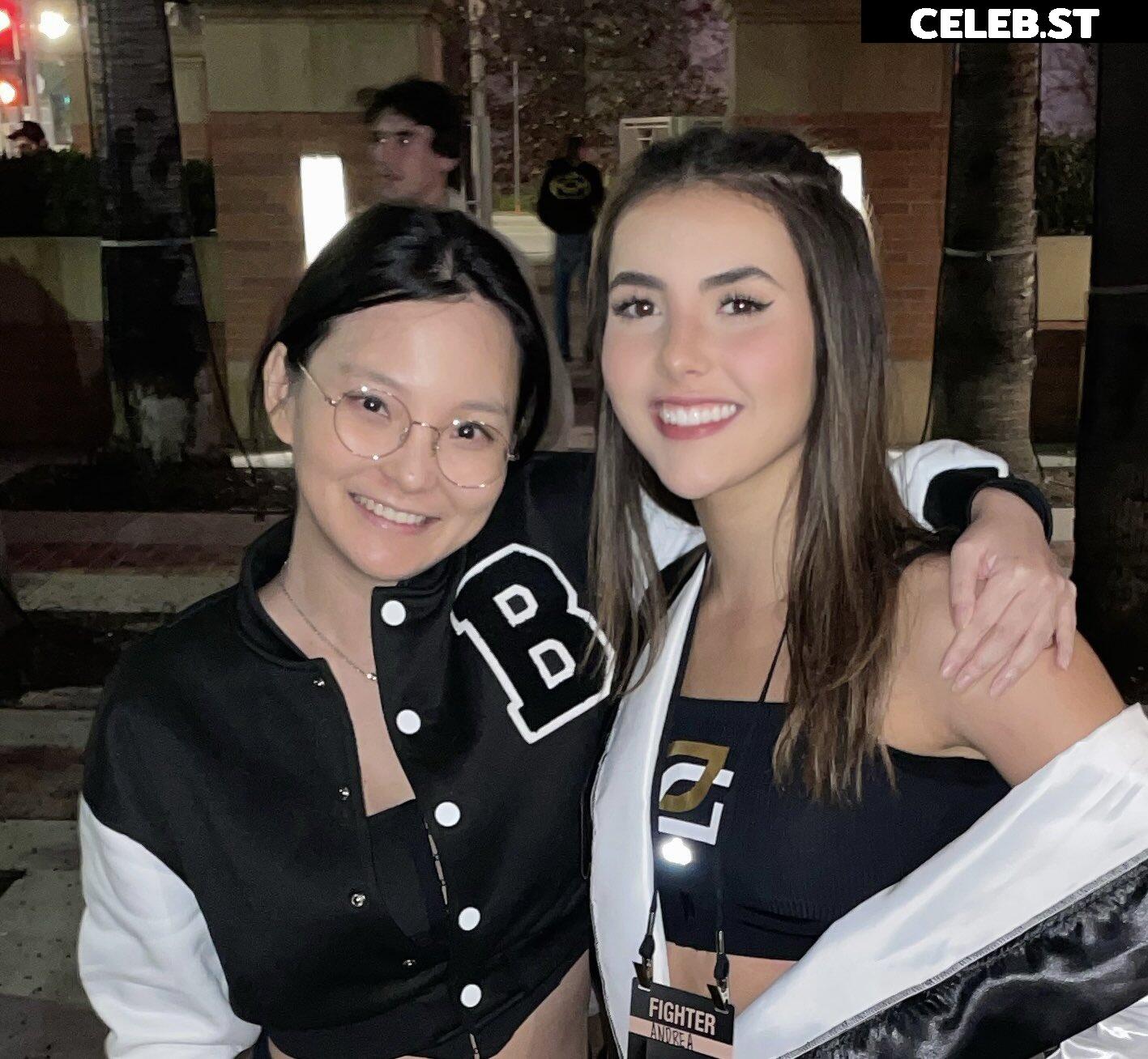 Andrea Botez (leaks = ban) Image 10928157