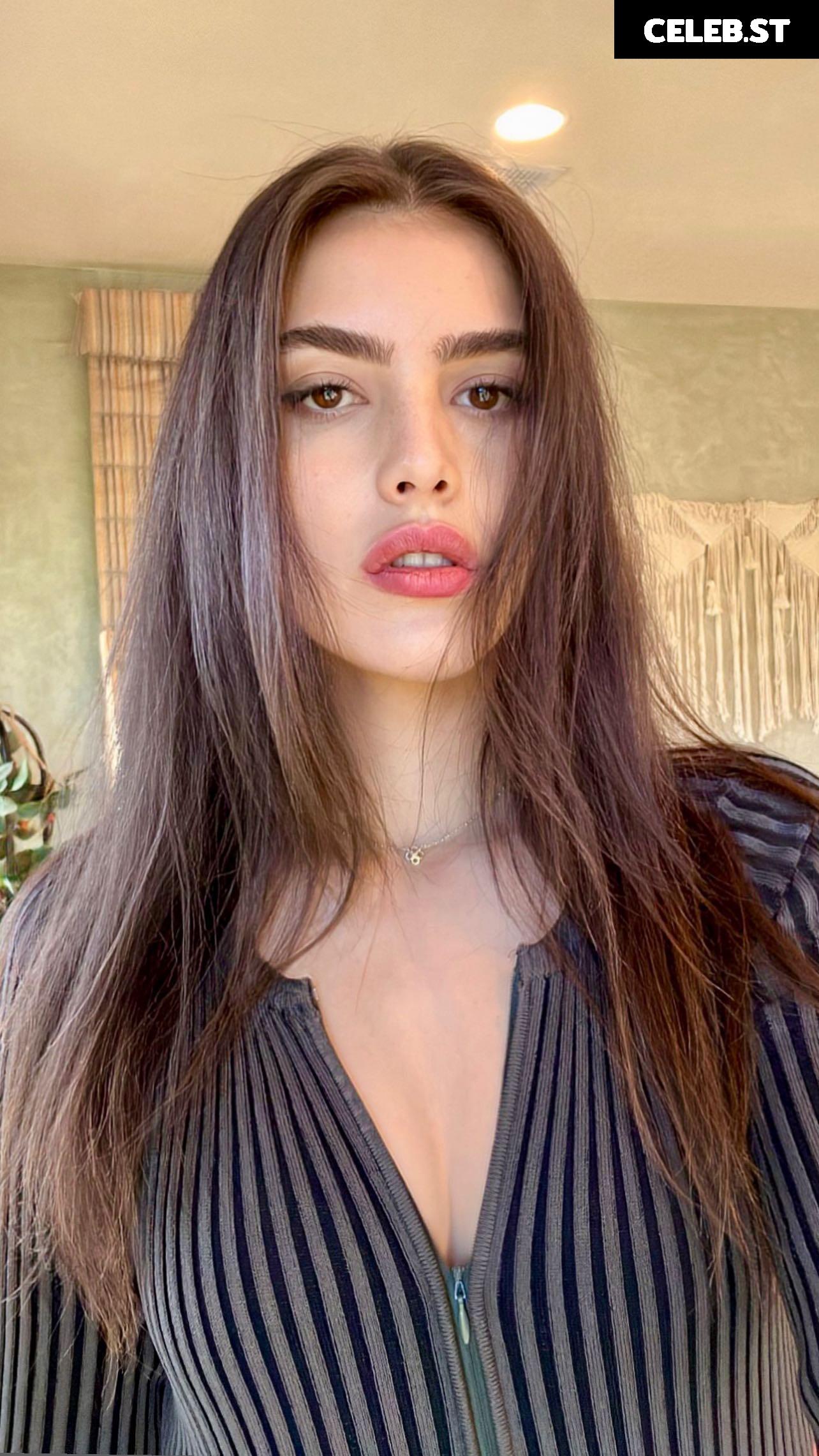 Andrea Botez (leaks = ban) Image 10928146