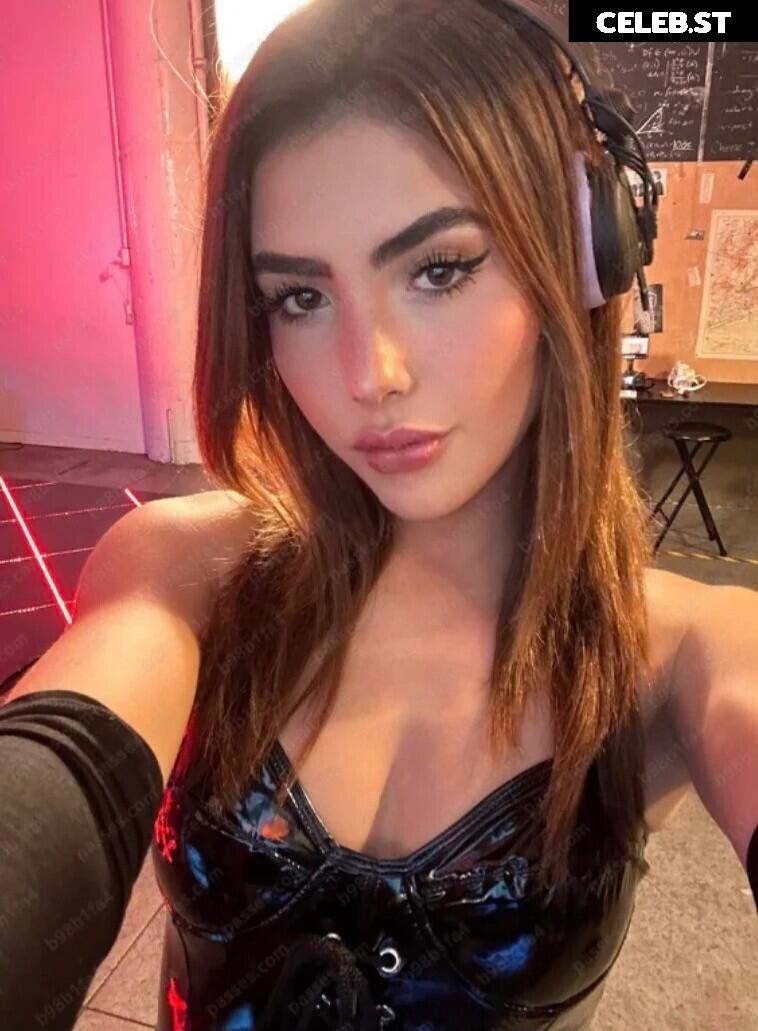 Andrea Botez (leaks = ban) Image 10929903