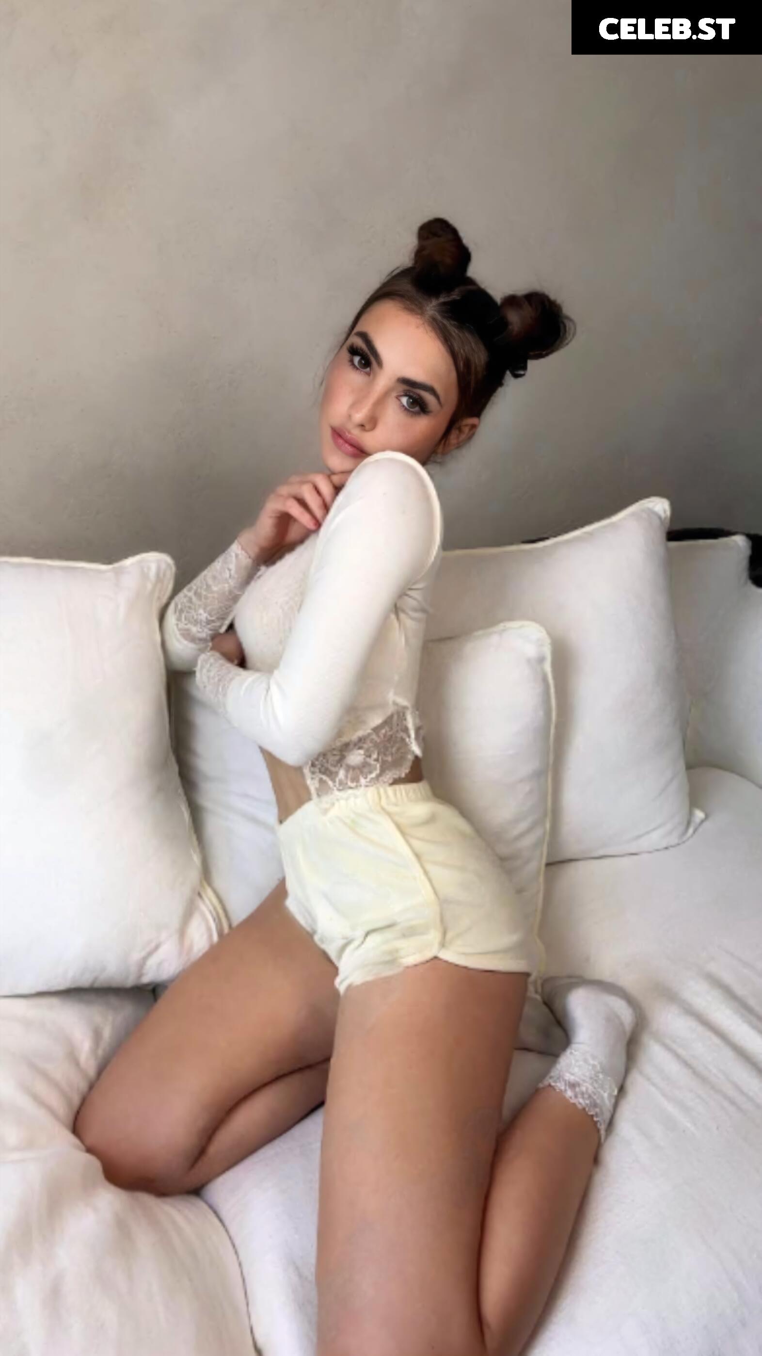Andrea Botez (leaks = ban) Image 10929573