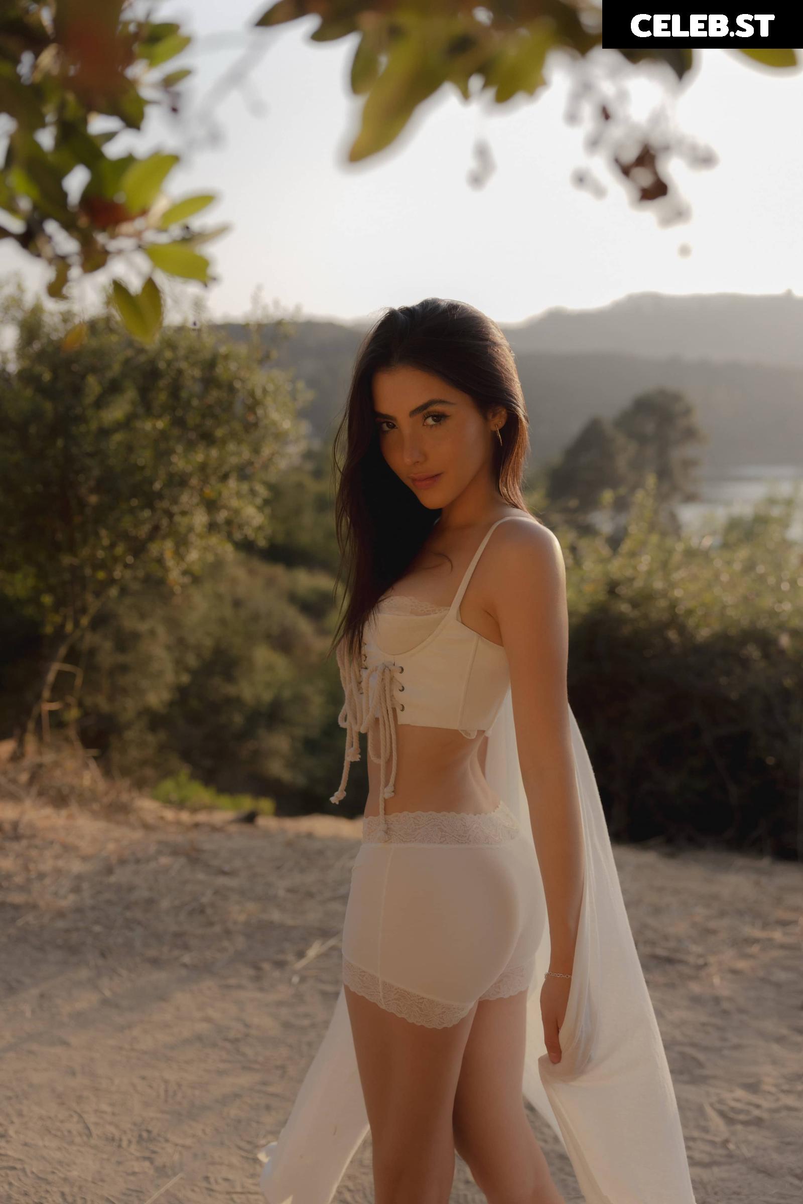 Andrea Botez (leaks = ban) Image 10934916