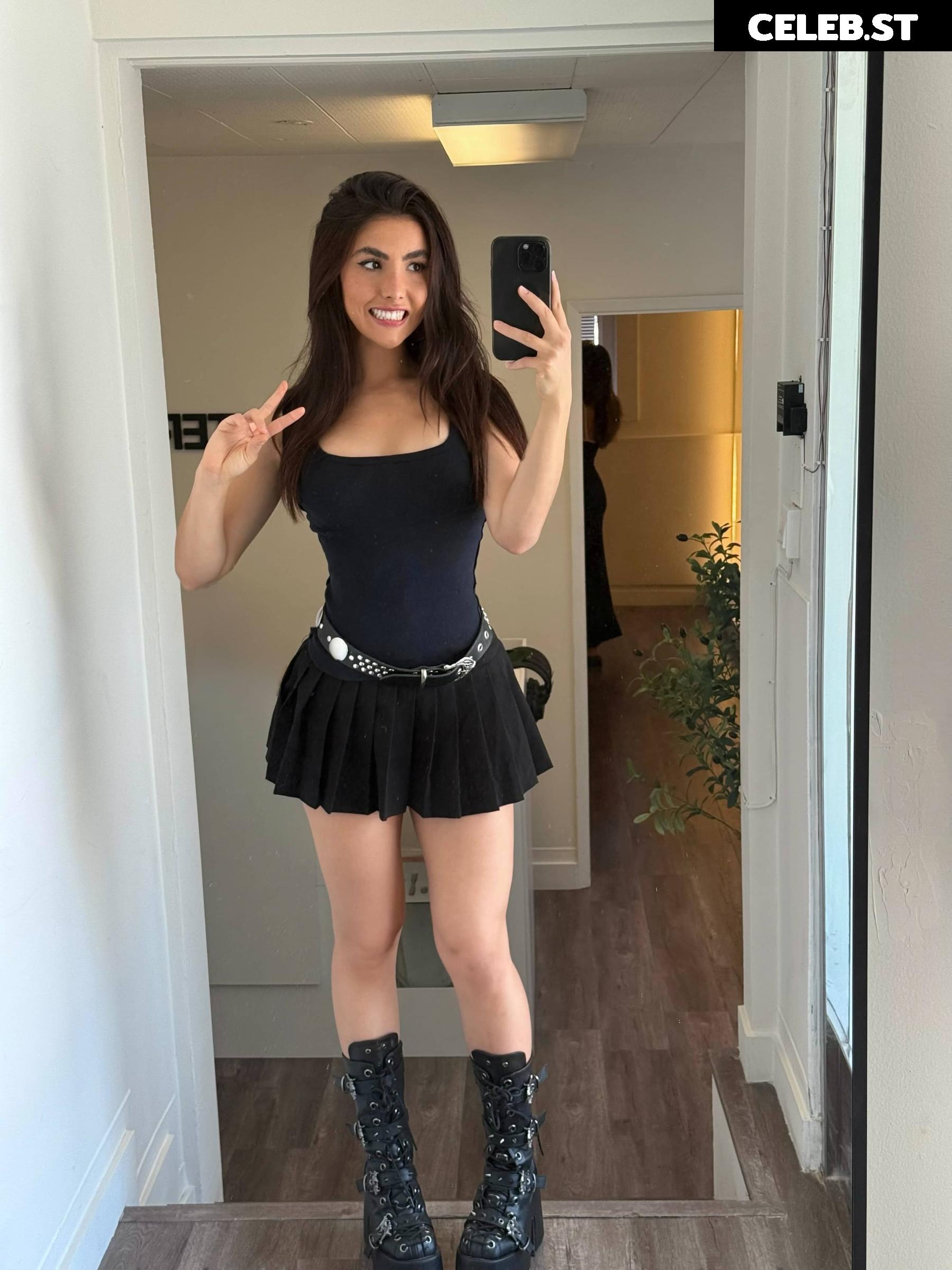 Andrea Botez (leaks = ban) Image 10934945