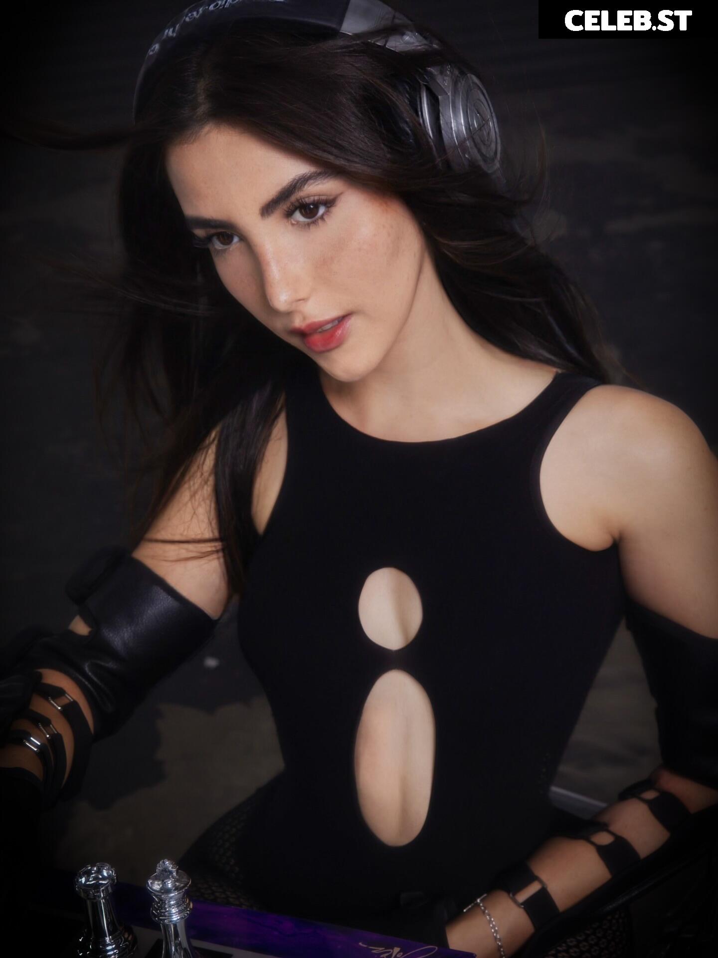 Andrea Botez (leaks = ban) Image 10934725