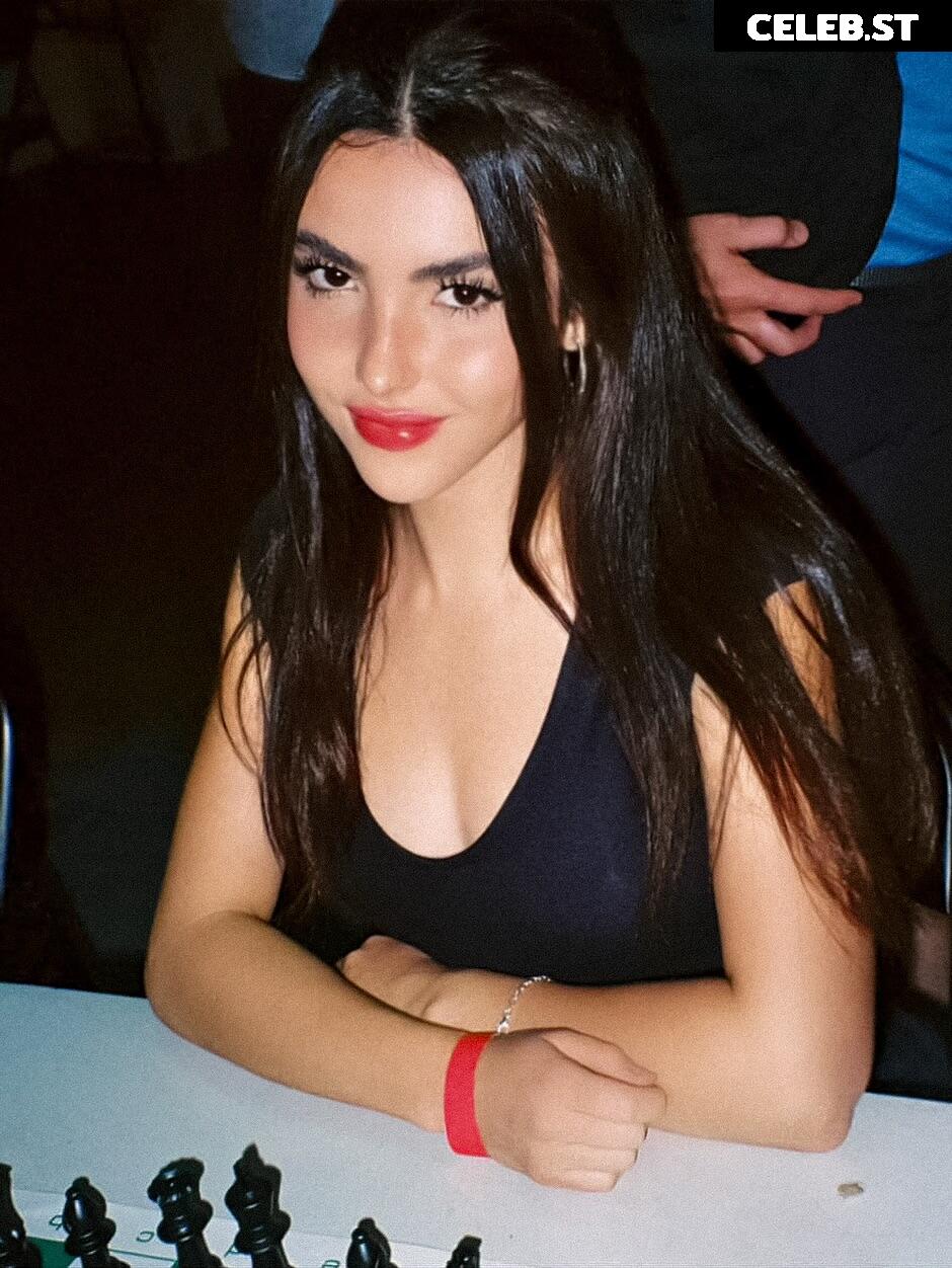 Andrea Botez (leaks = ban) Image 10934731