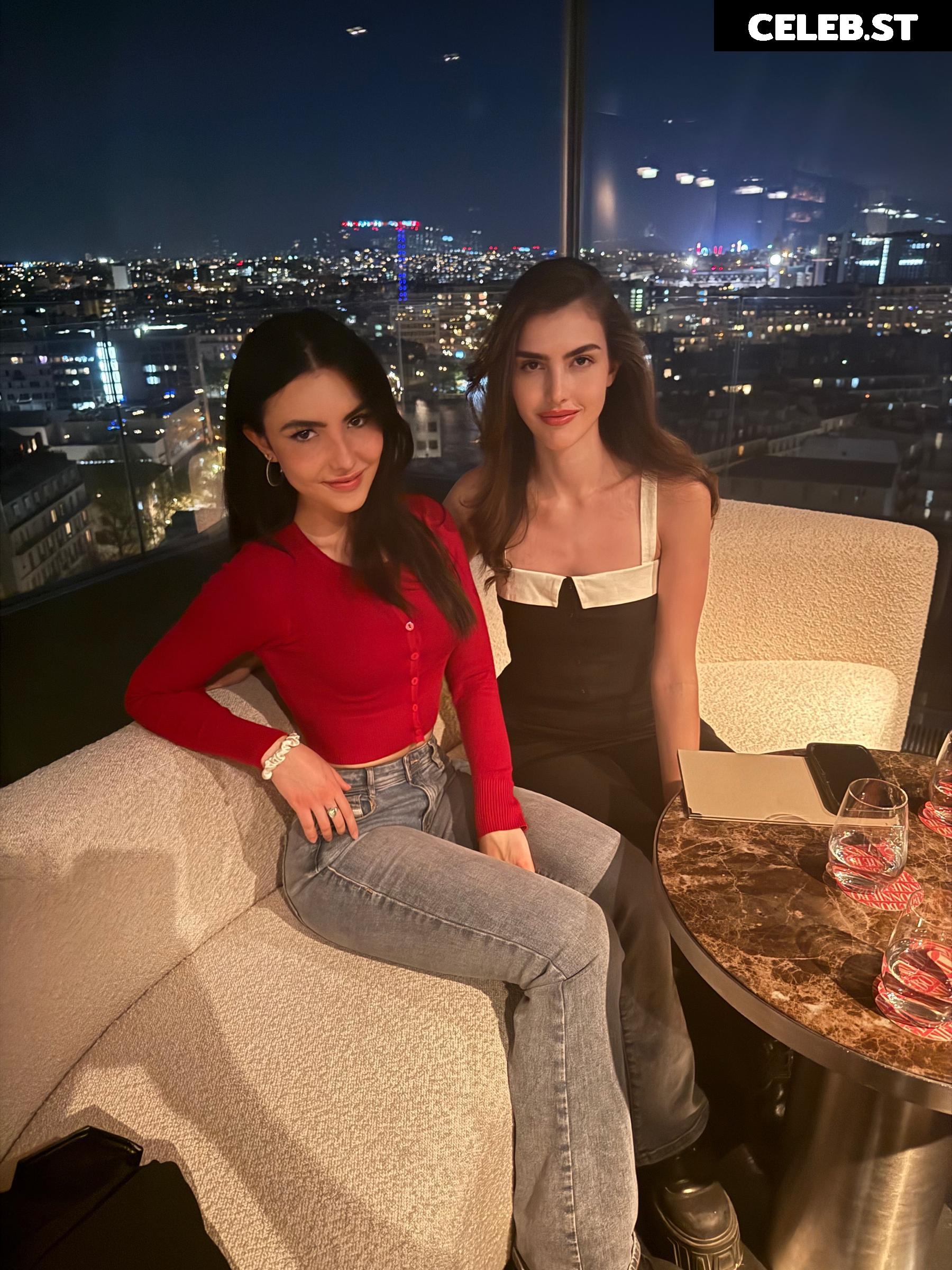 Andrea Botez (leaks = ban) Image 10934326
