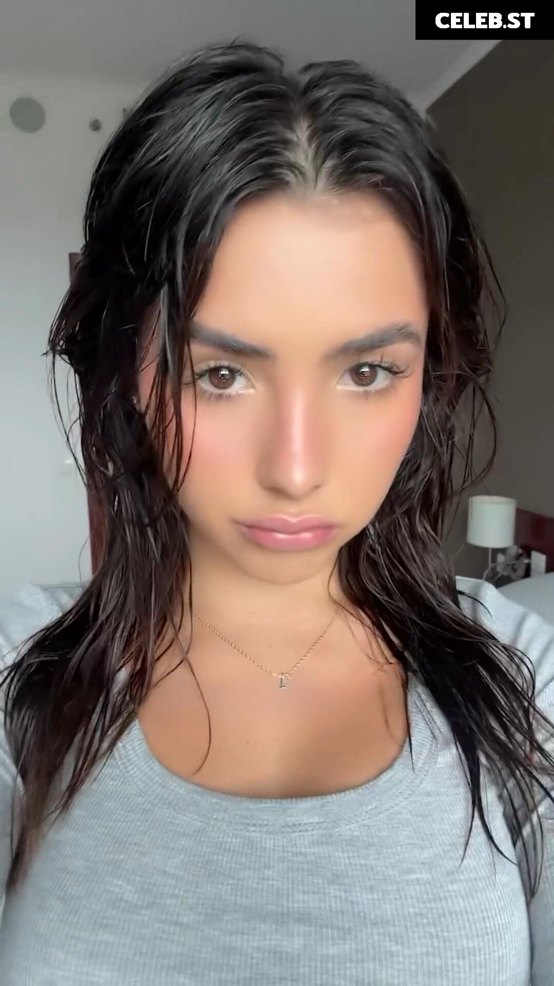Andrea Botez (leaks = ban) Image 10931625