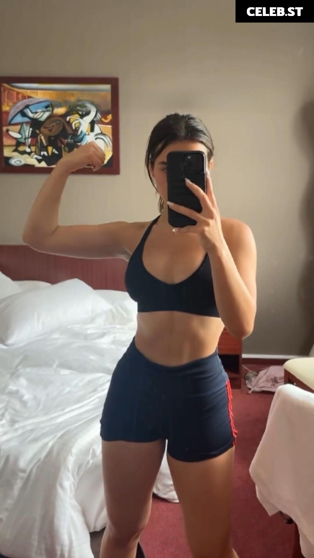 Andrea Botez (leaks = ban) Image 10931629