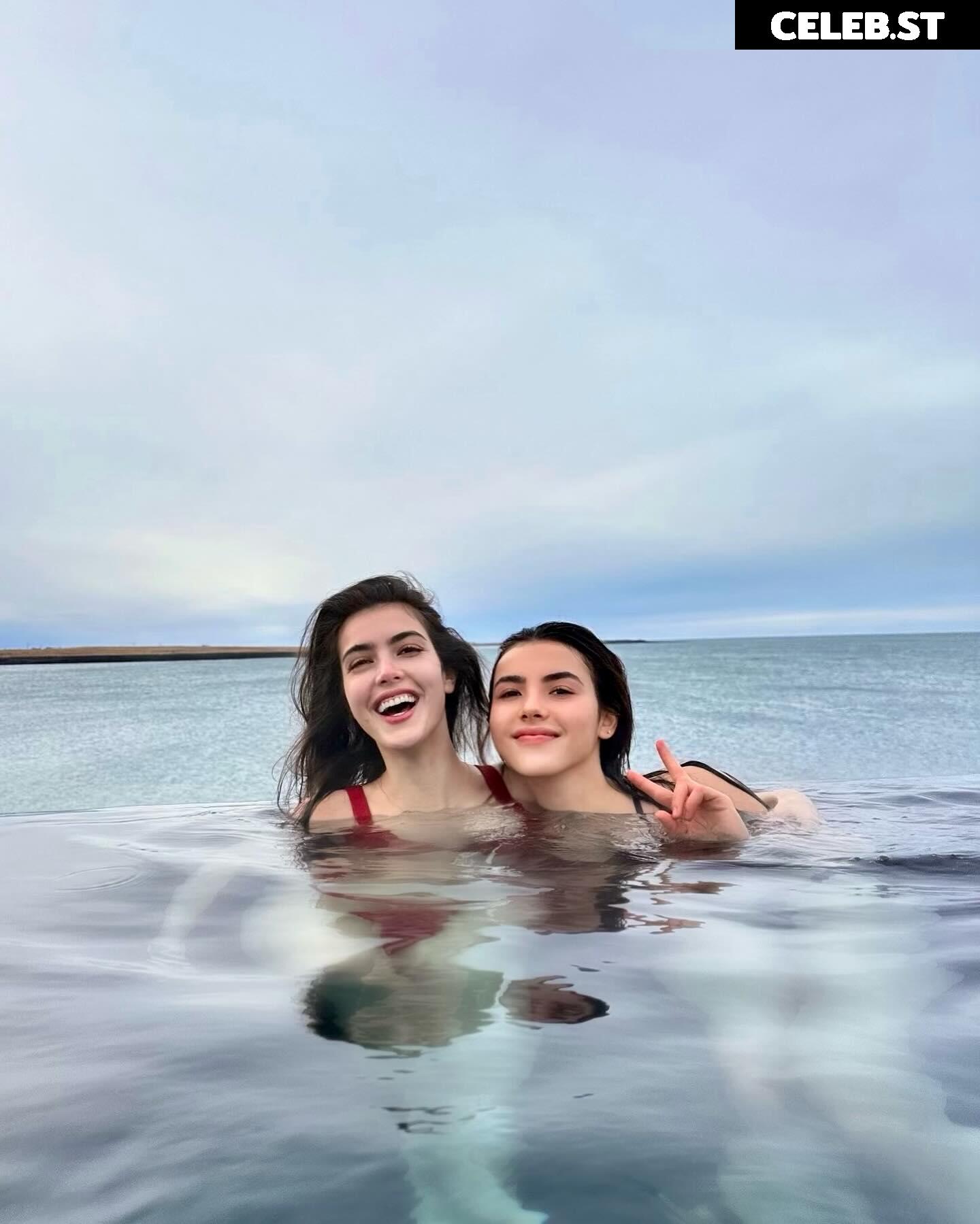 Andrea Botez (leaks = ban) Image 10931101
