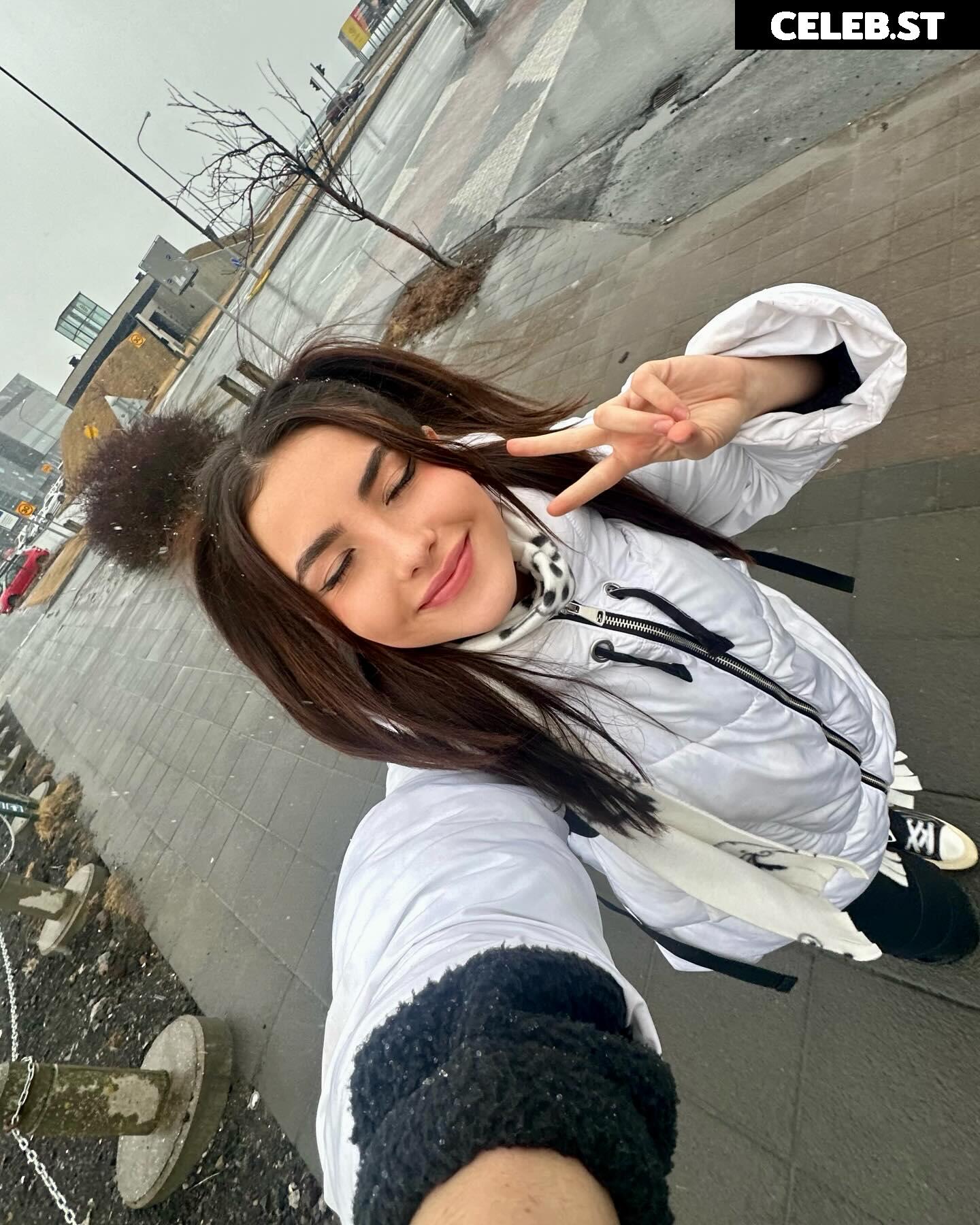 Andrea Botez (leaks = ban) Image 10931100