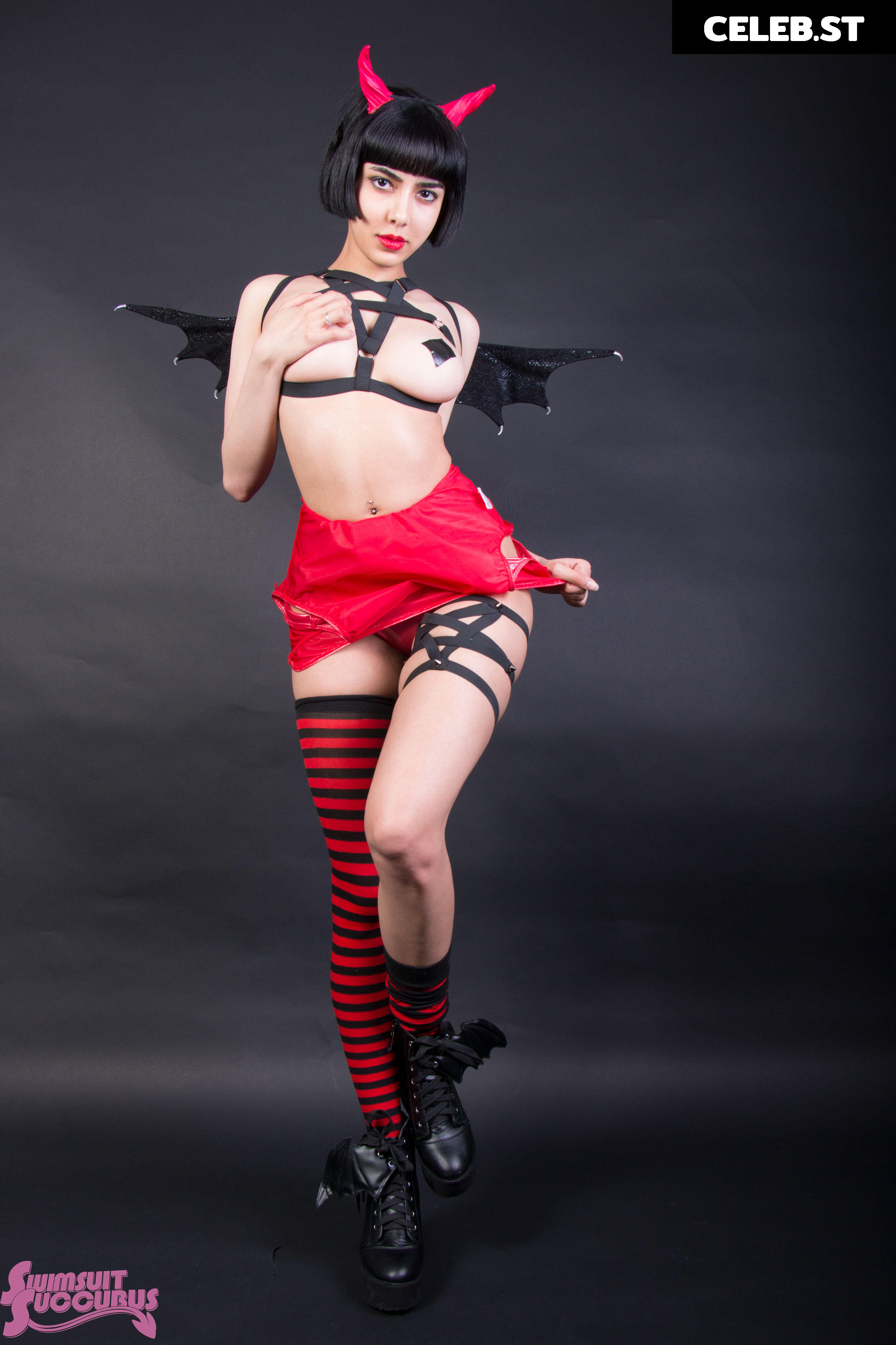 SwimsuitSuccubus Image 108582
