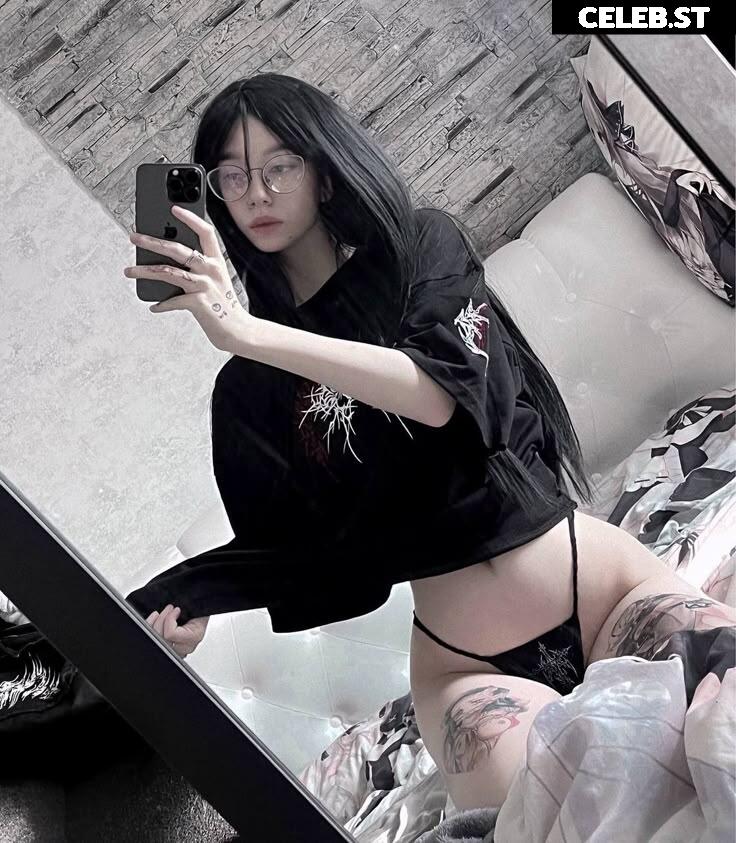 _blackshi Image 10873743