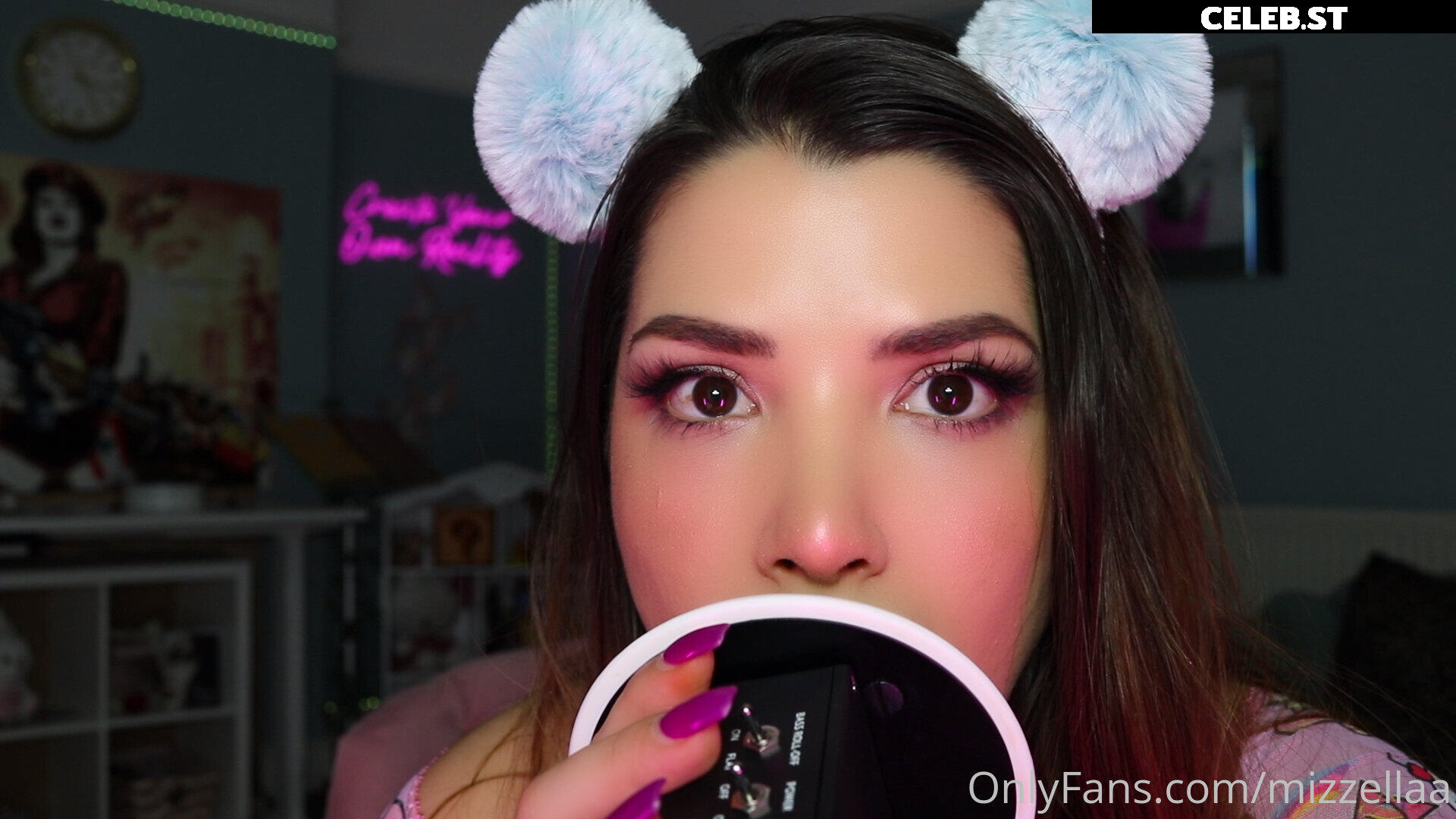 Mizz Ellaa ASMR Image 10810917
