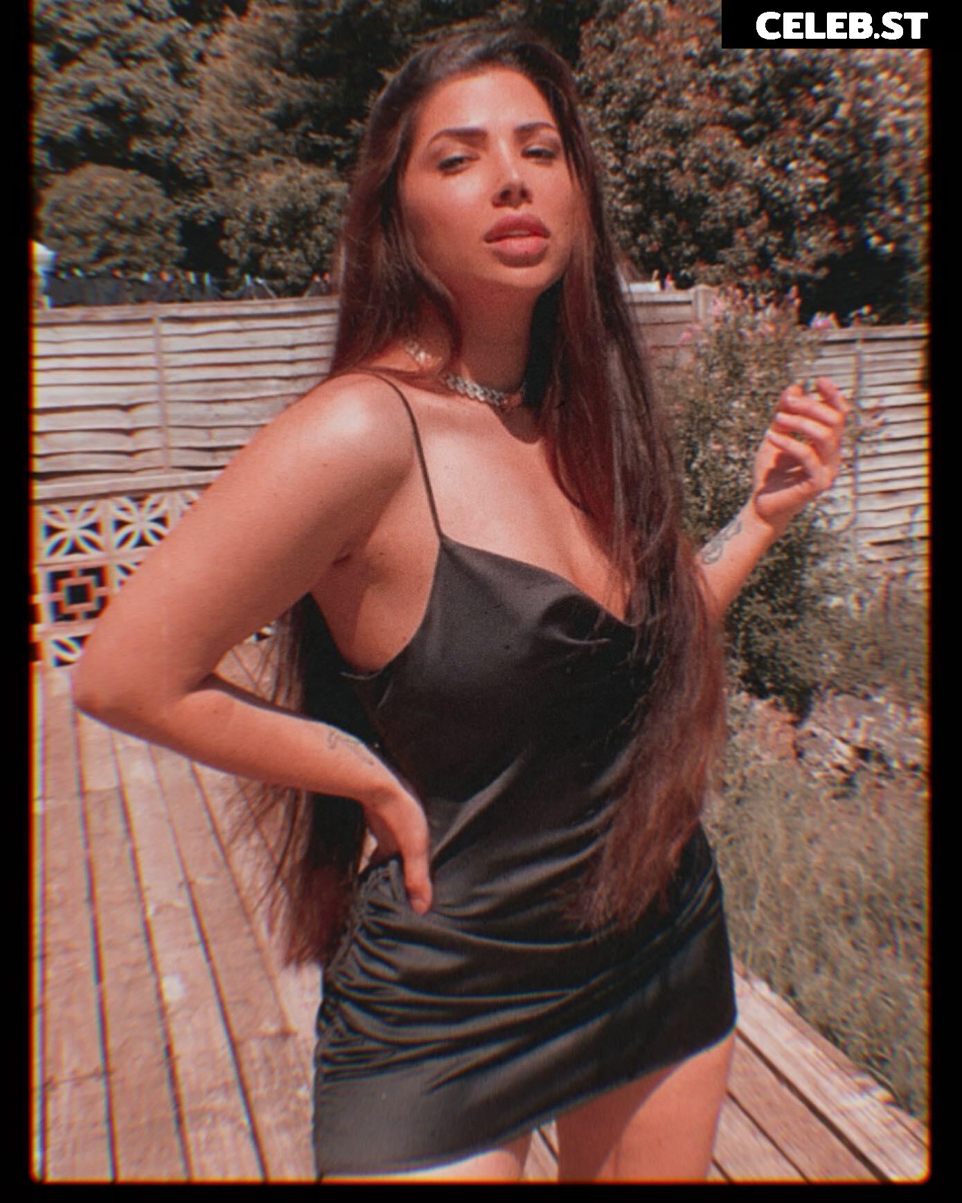 Mizz Ellaa ASMR Image 10810811