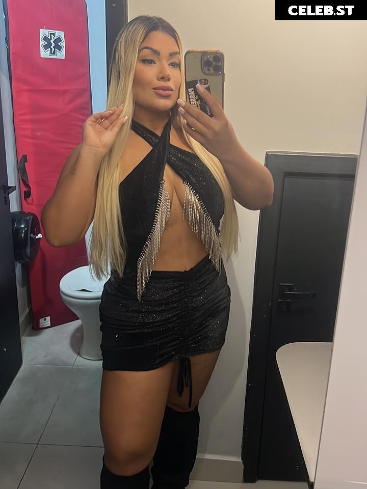 Mulher filé / Yani de Simone Image 10801227