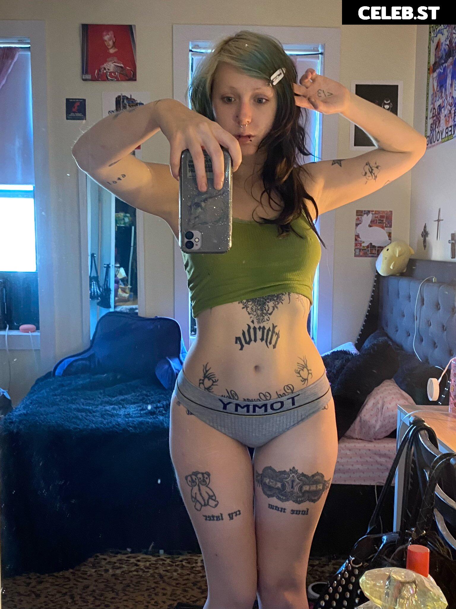 emoemz / emoemmz / ratgf99 Image 10802754