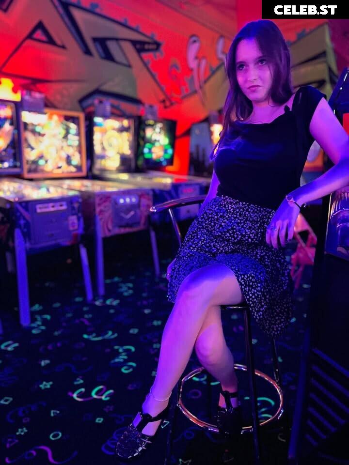 unoangryone | vonthedon | Veronica Image 10773432