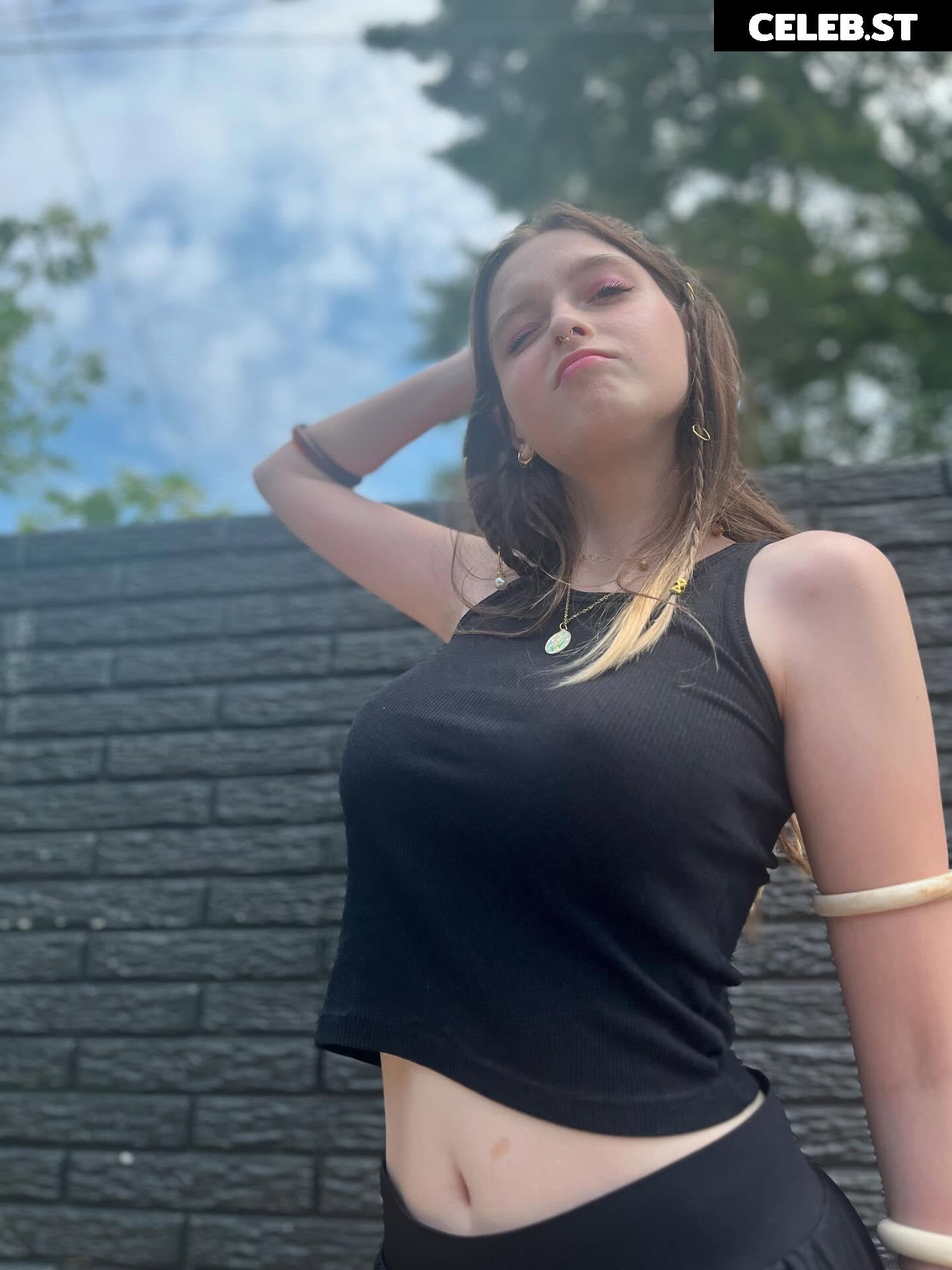 unoangryone | vonthedon | Veronica Image 10773450